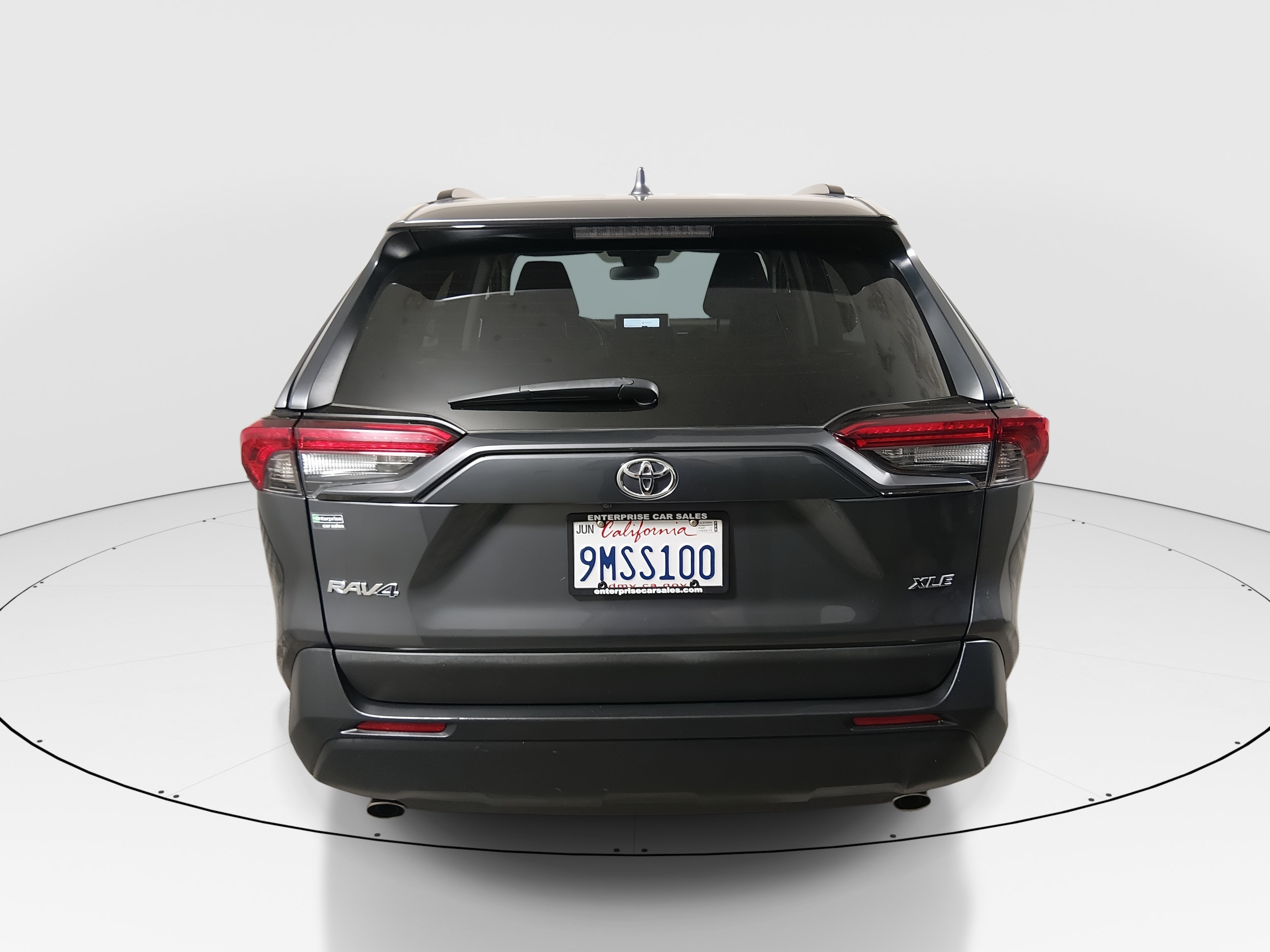 2024 Toyota RAV4 XLE - Photo 6