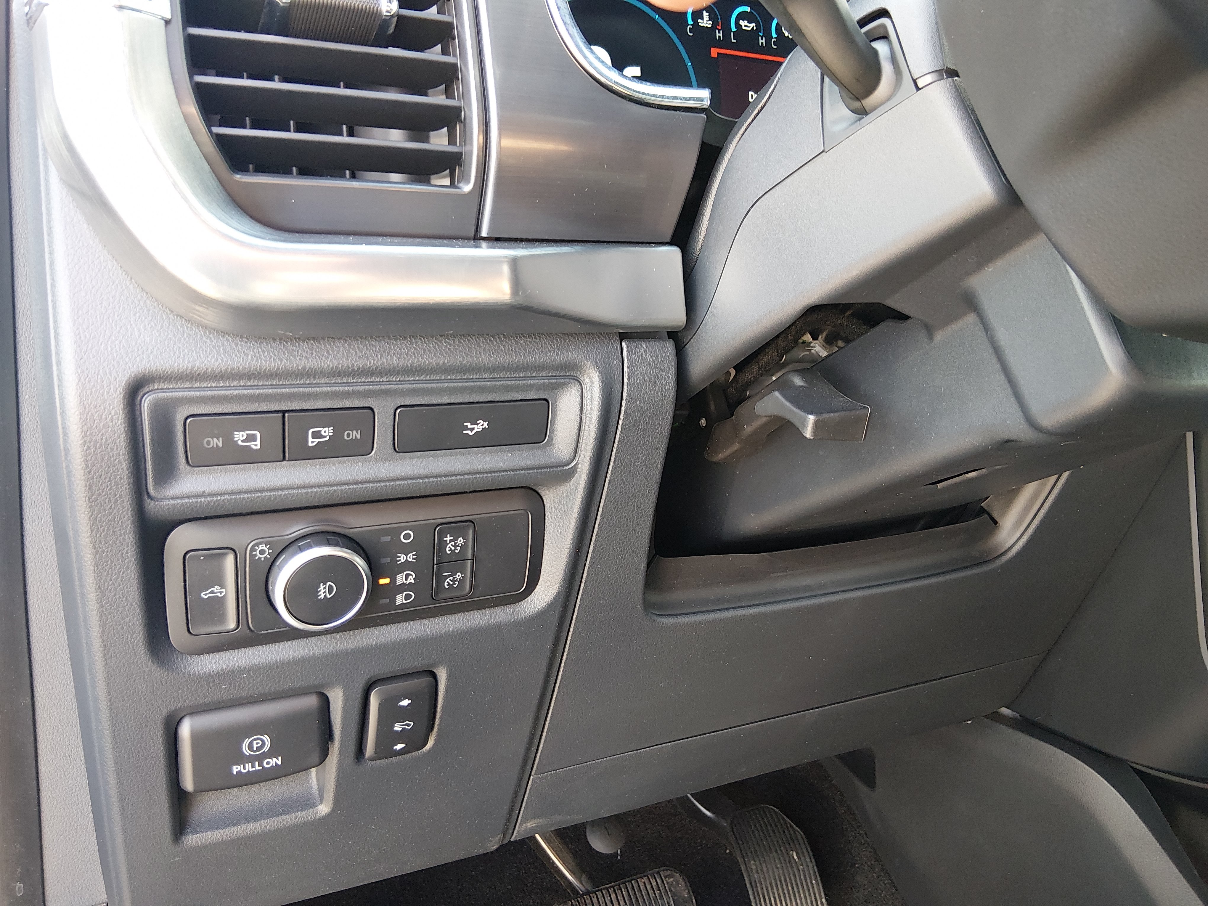 2022 Ford F-150 Lariat - Photo 13