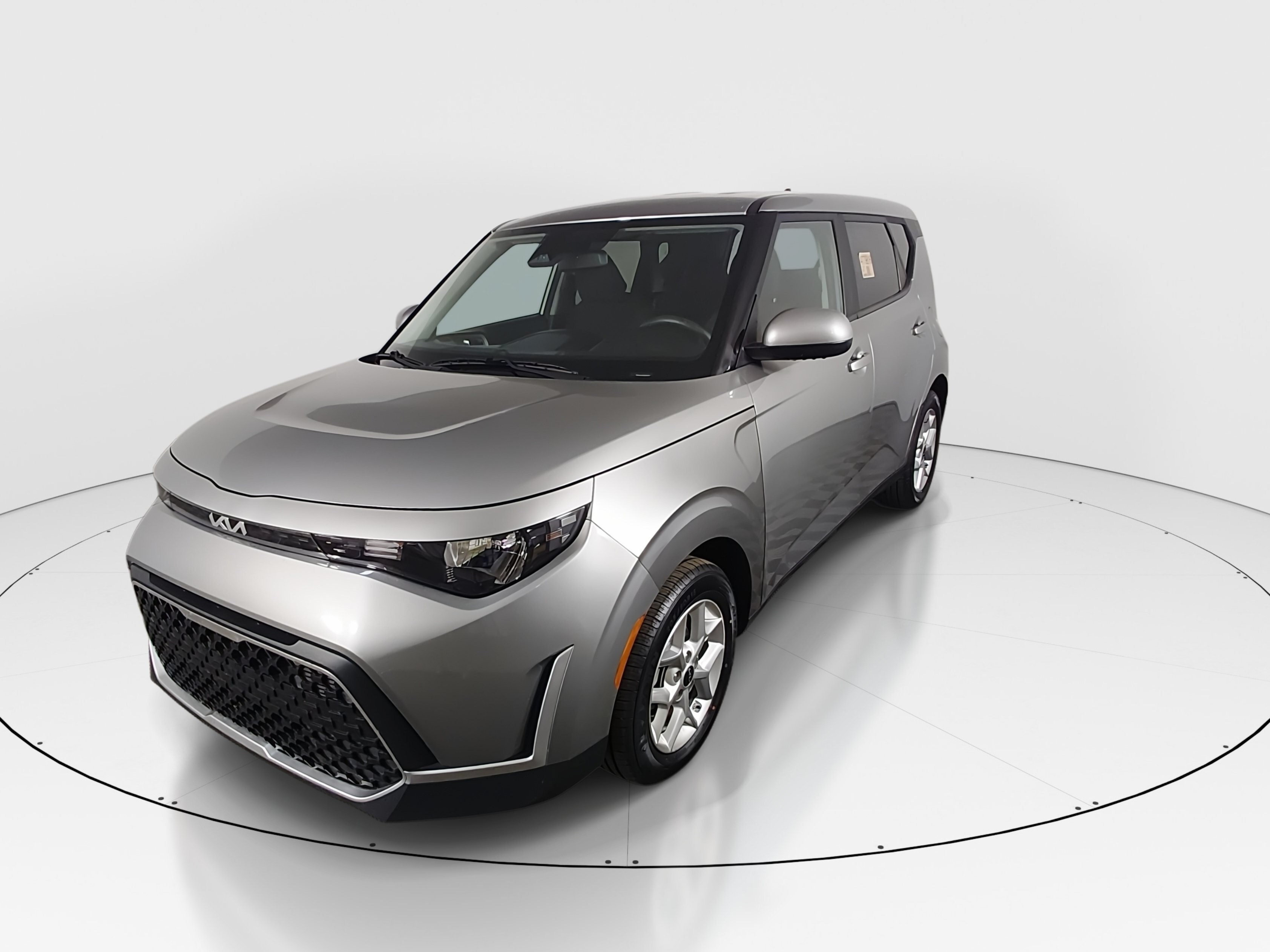 2024 Kia Soul LX - Photo 3