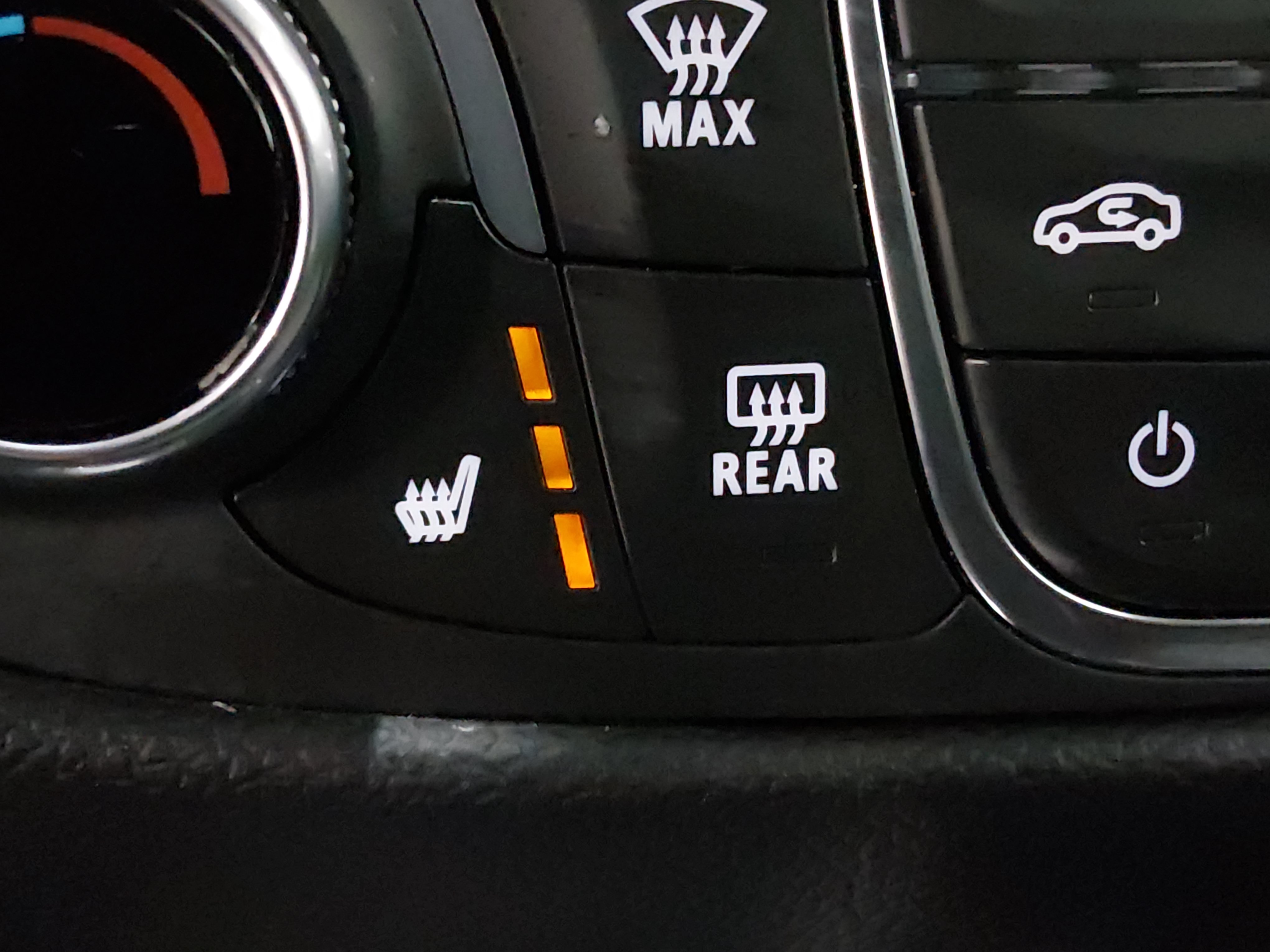 2024 Chevrolet Equinox LT - Photo 18