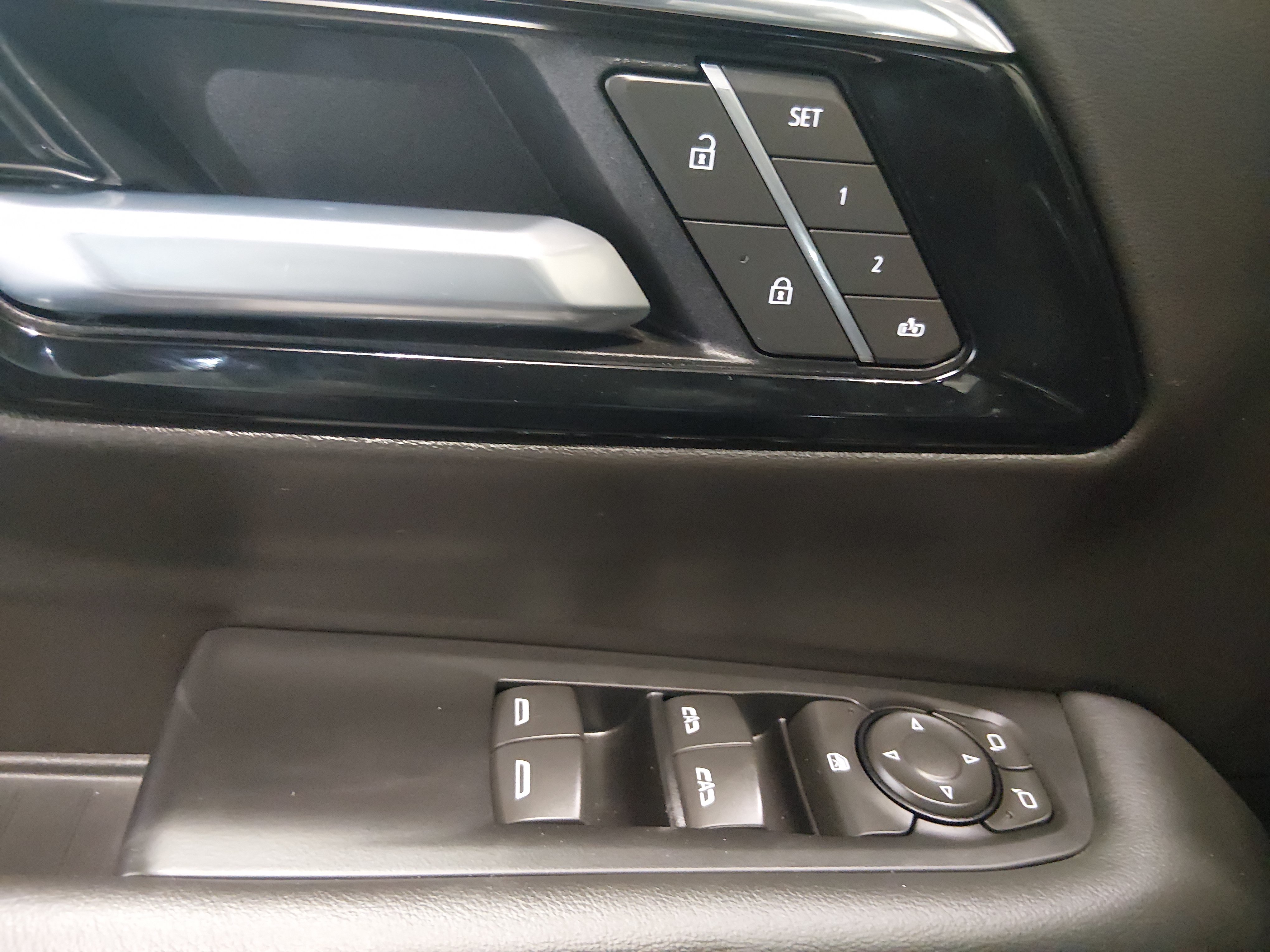 2025 Chevrolet Tahoe LT - Photo 22