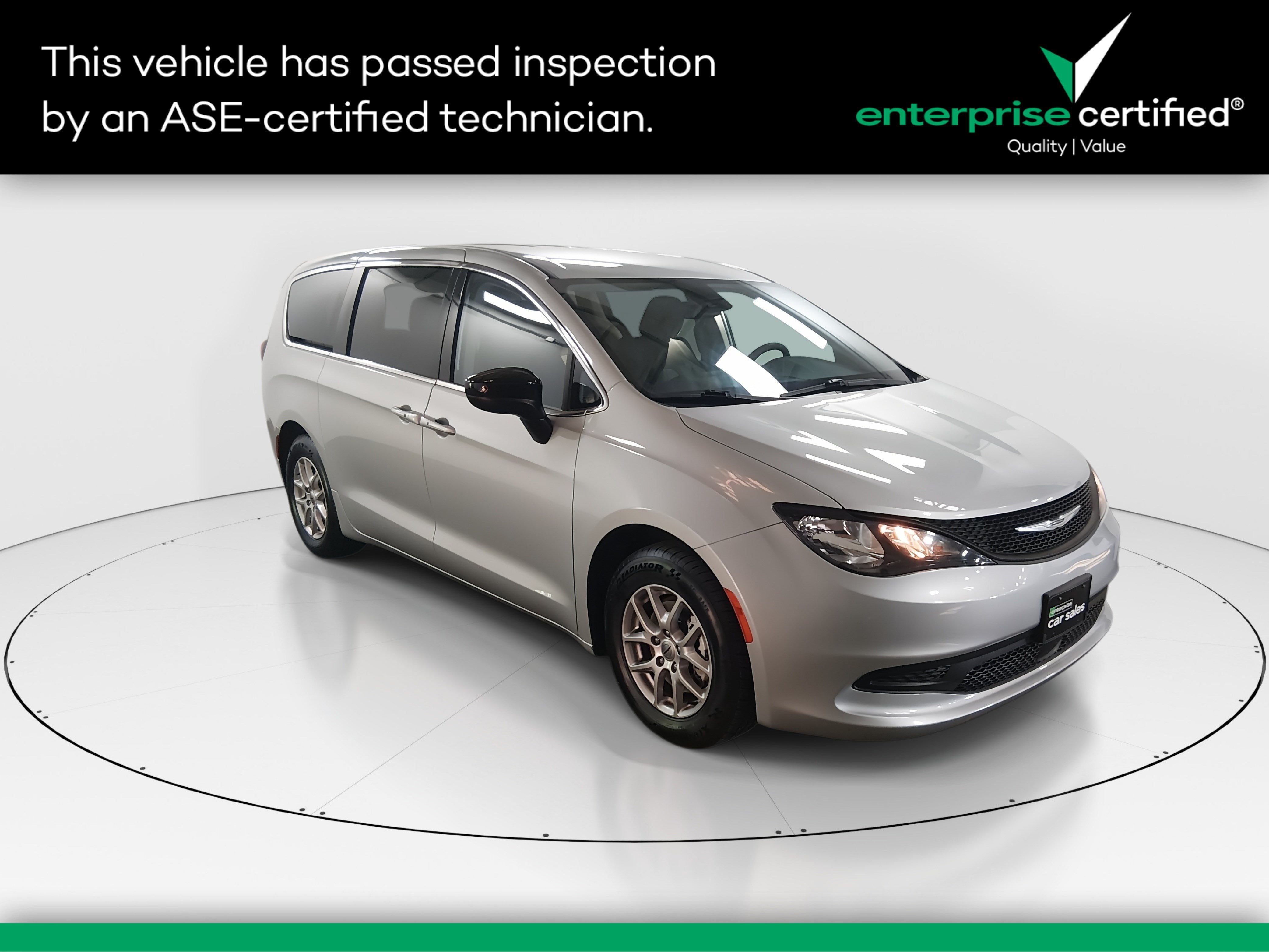 2024 Chrysler Voyager