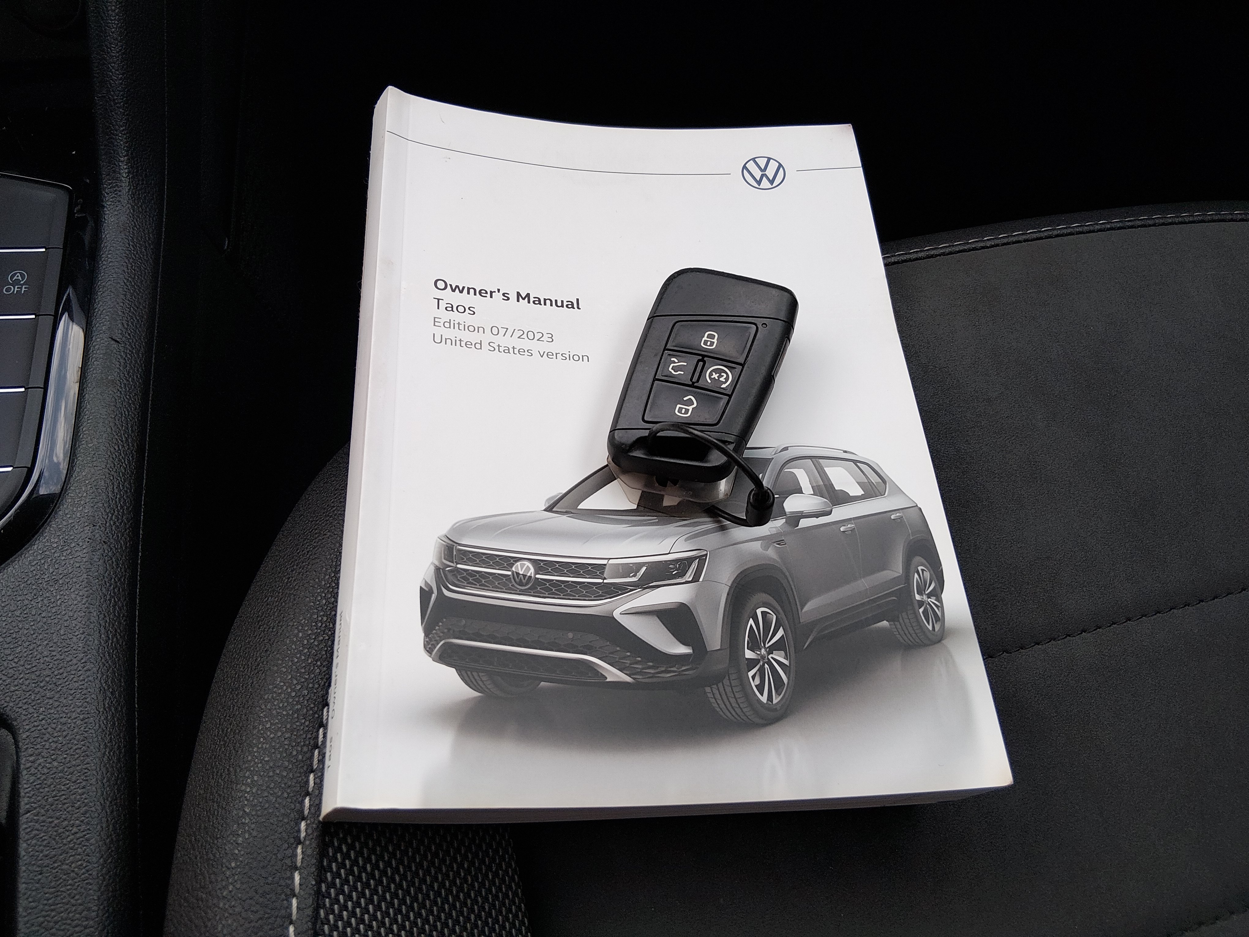 2024 Volkswagen Taos SE - Photo 15