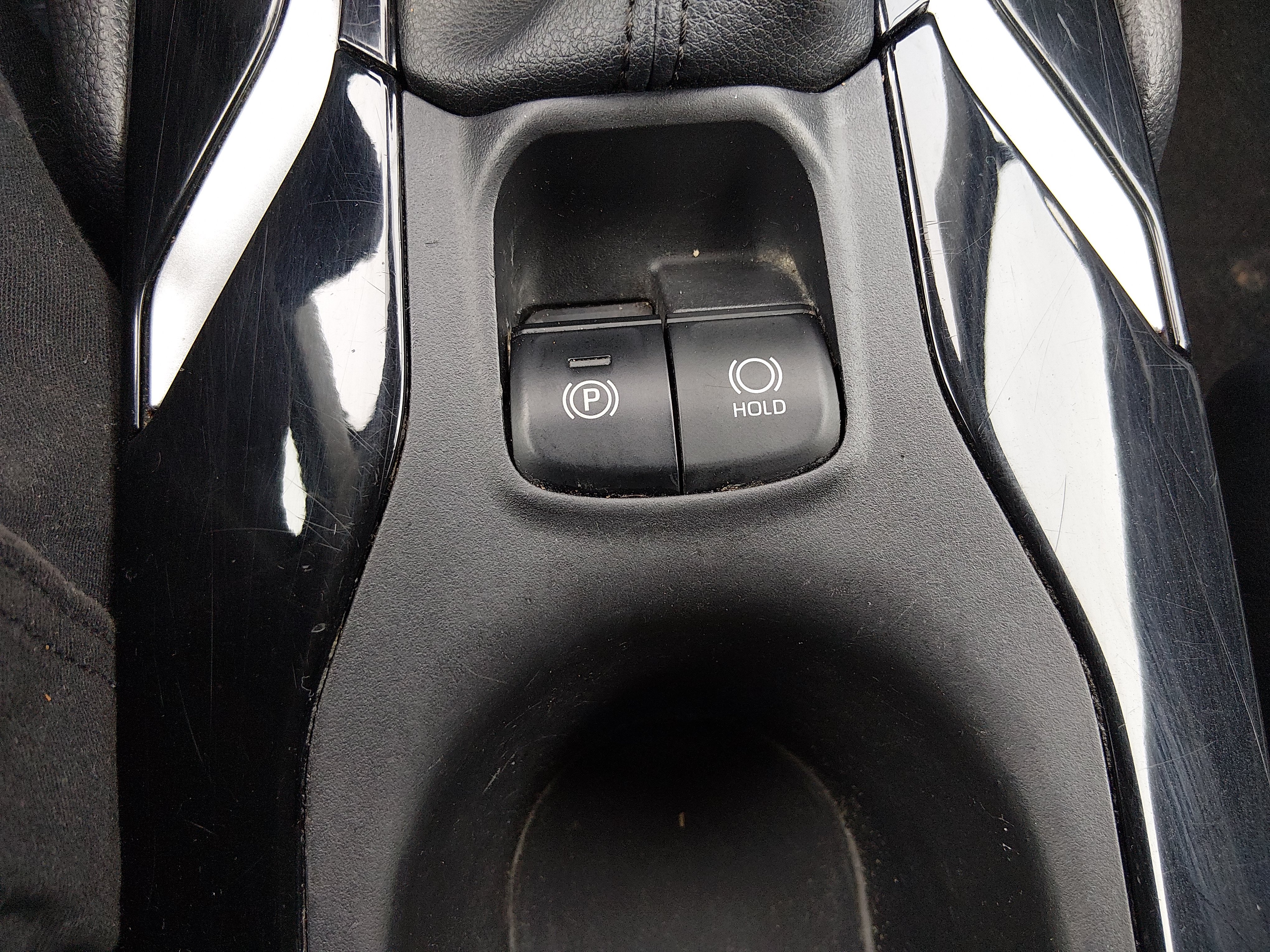 2024 Toyota Corolla Cross XLE - Photo 20