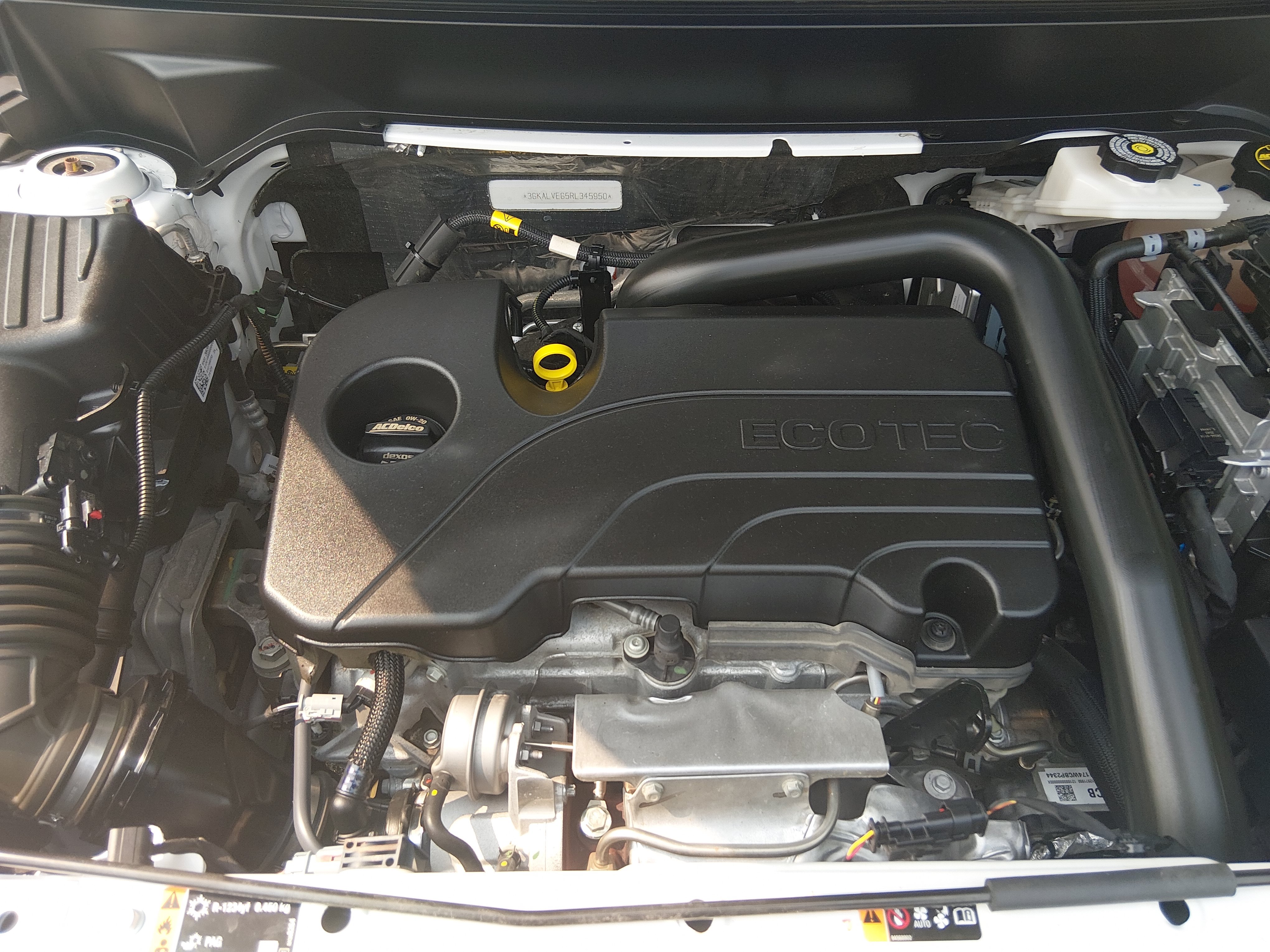 2024 GMC Terrain SLT - Photo 9