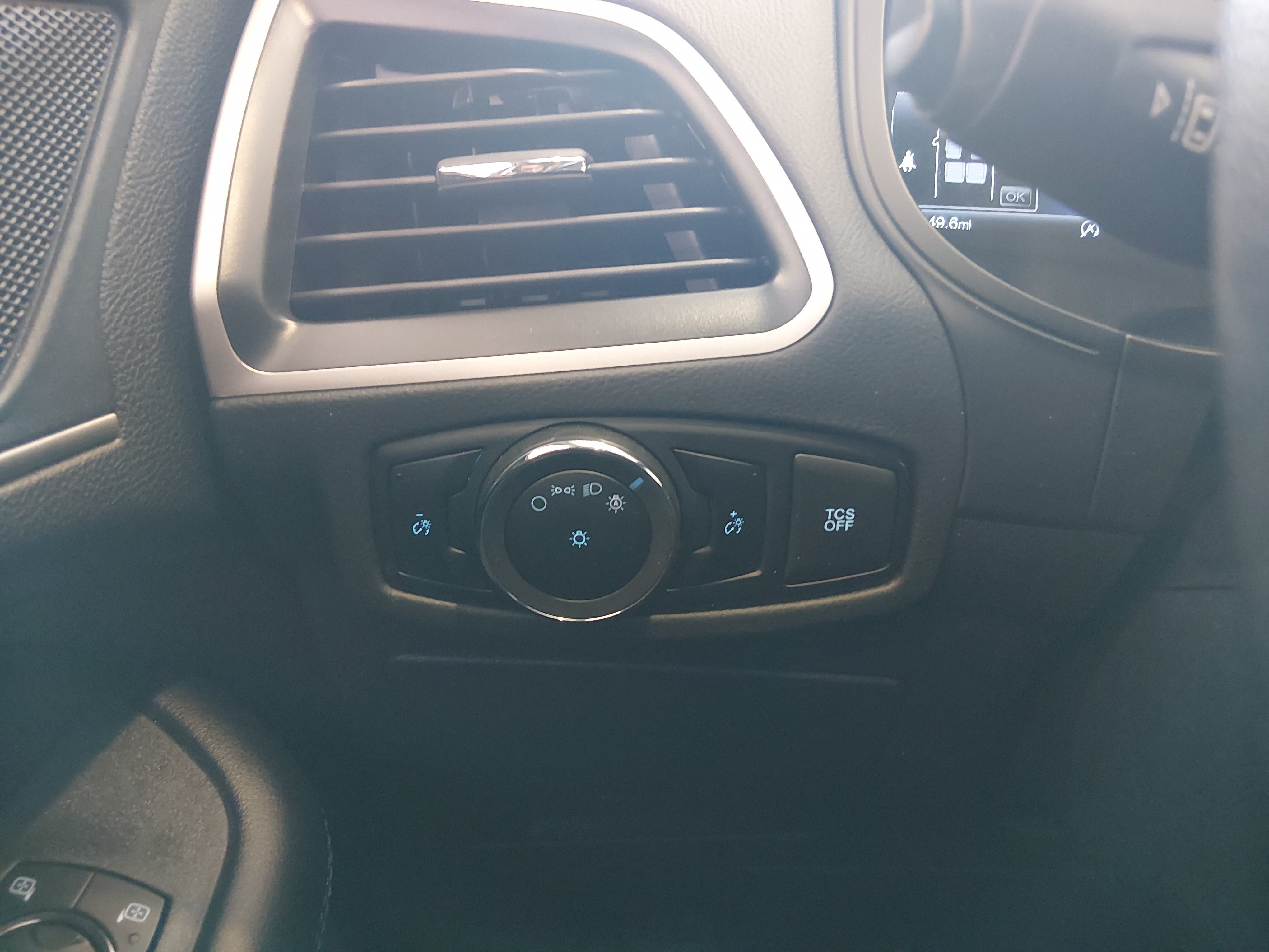 2024 Ford Edge SEL - Photo 13