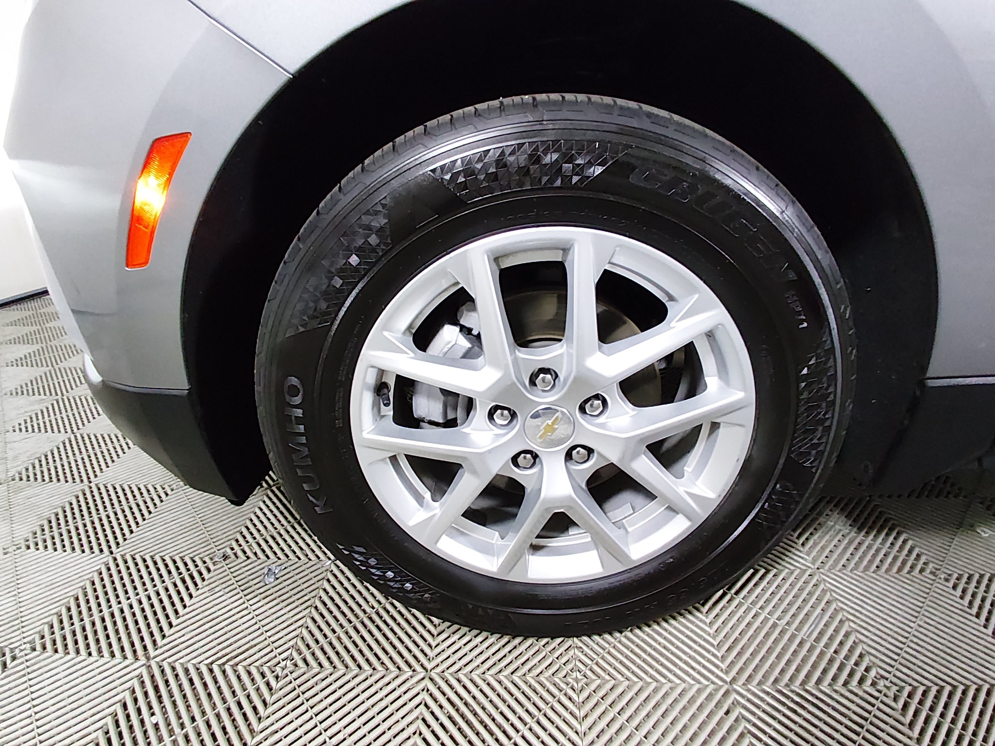 2024 Chevrolet Equinox LT - Photo 10