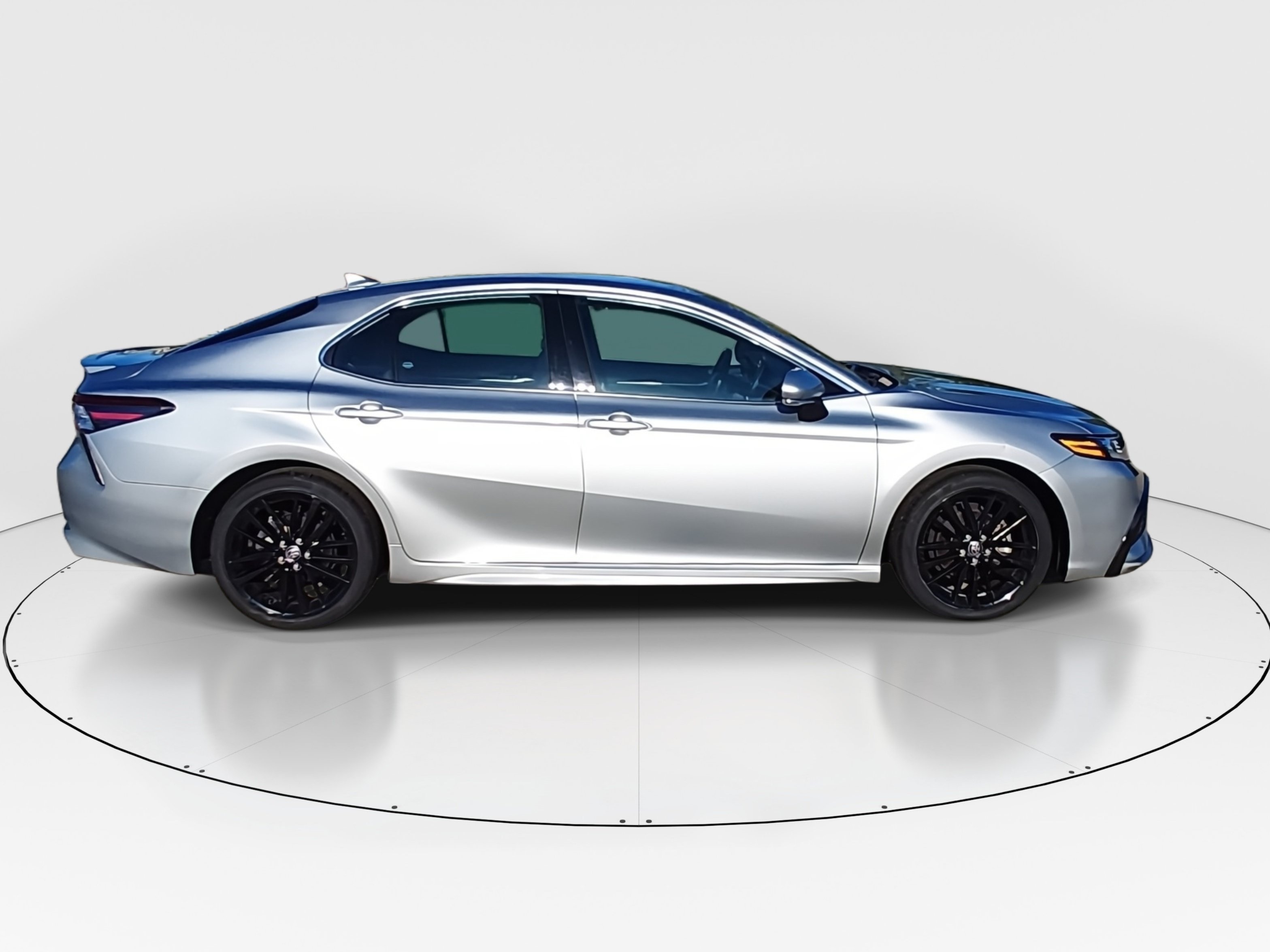 2024 Toyota Camry XSE - Photo 8