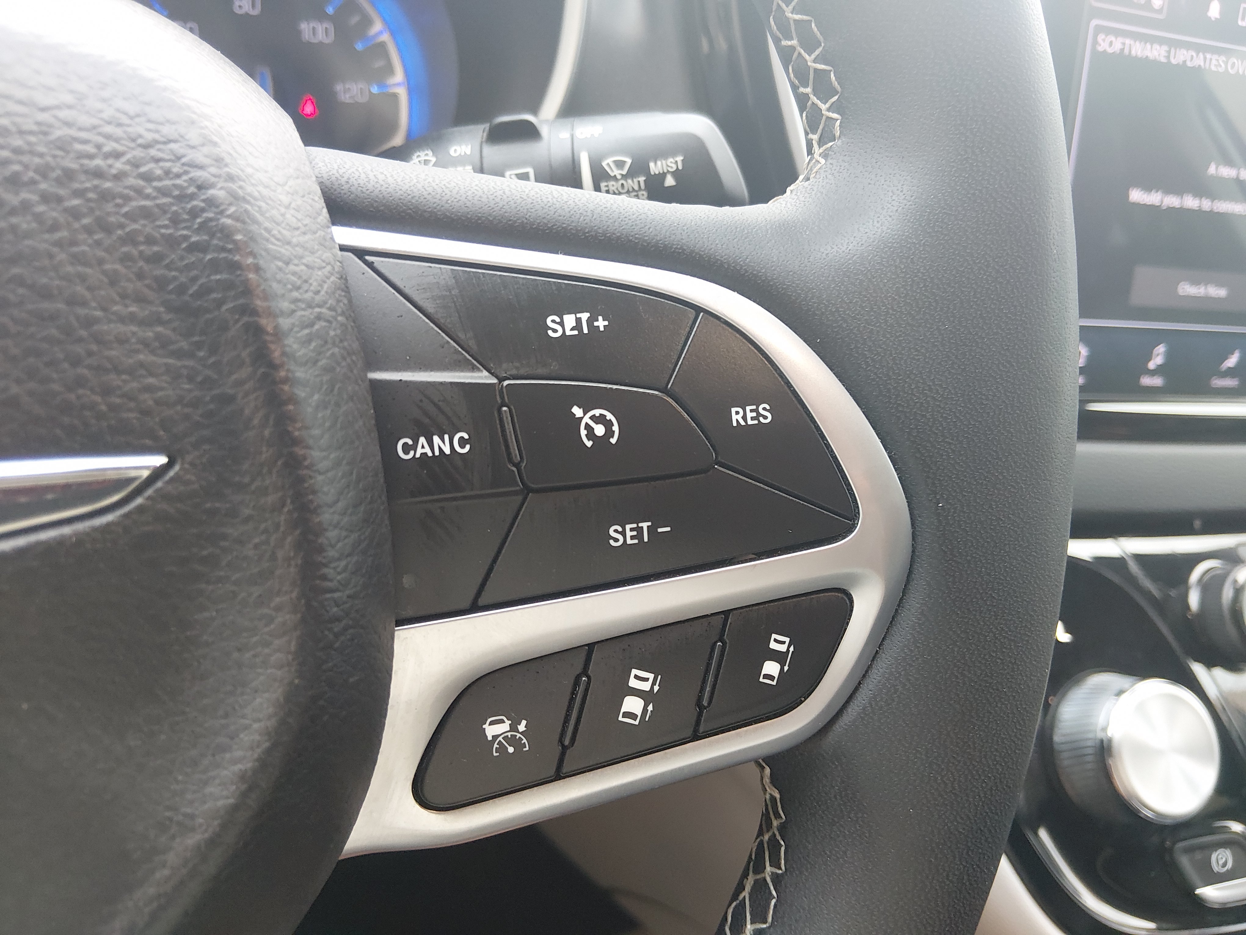 2023 Chrysler Pacifica Touring L - Photo 12