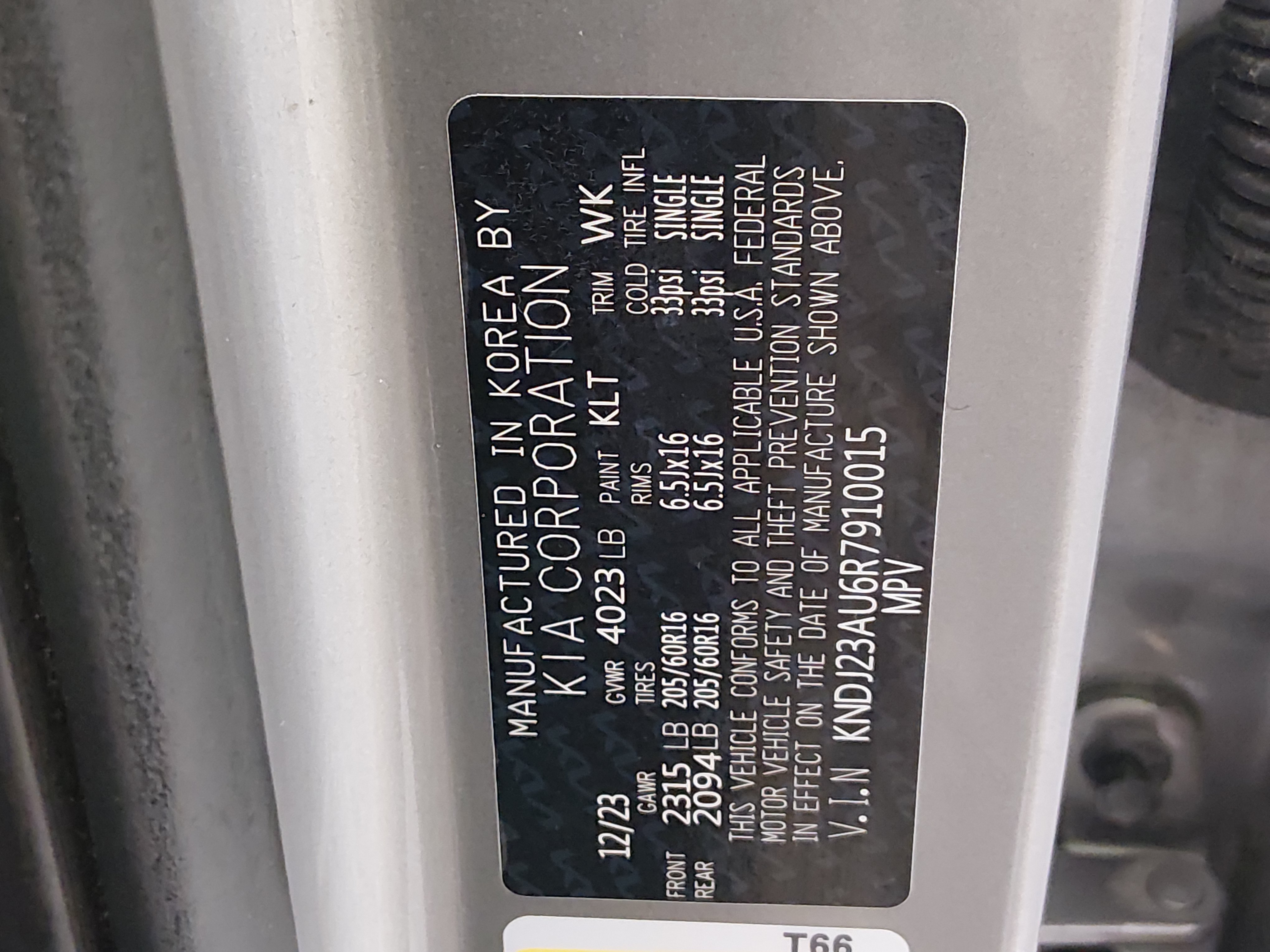 2024 Kia Soul LX - Photo 18