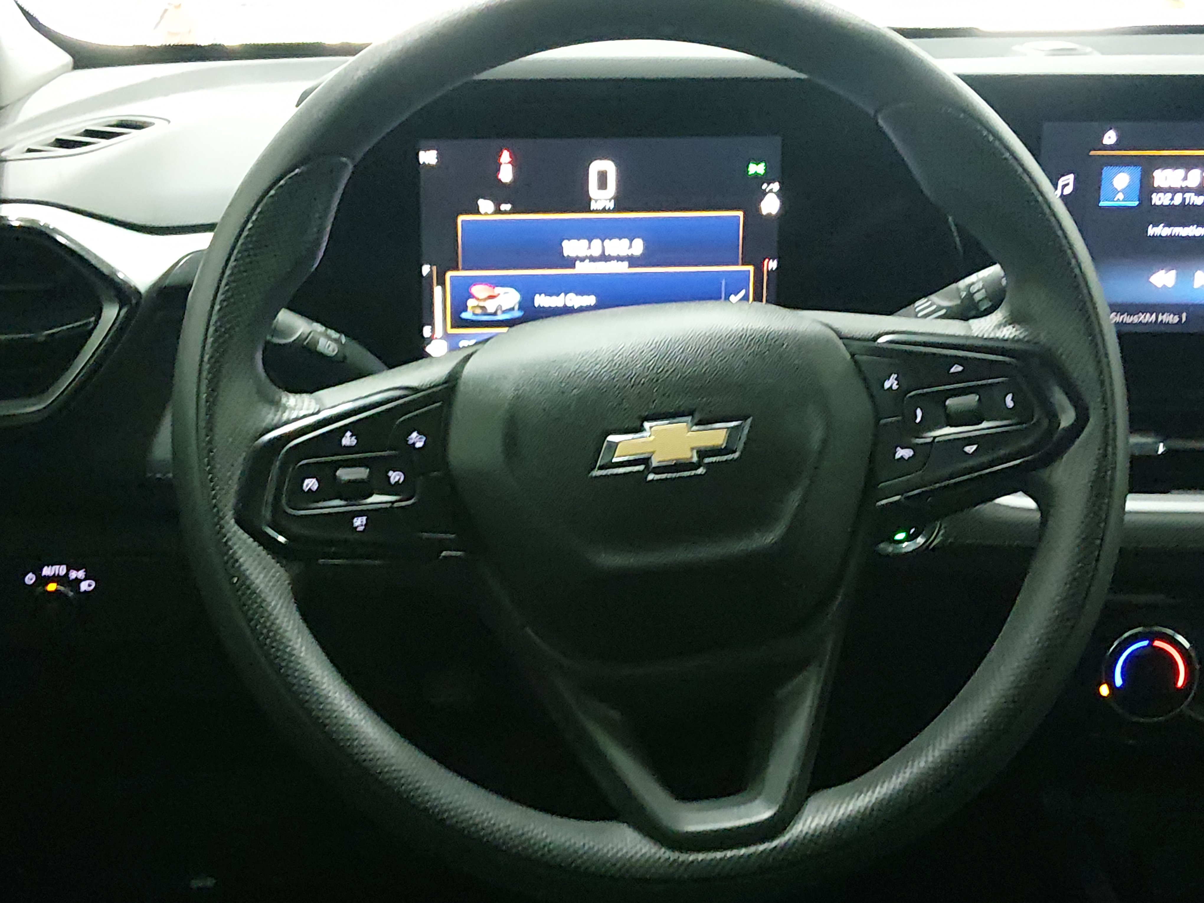 2024 Chevrolet TrailBlazer LT - Photo 12