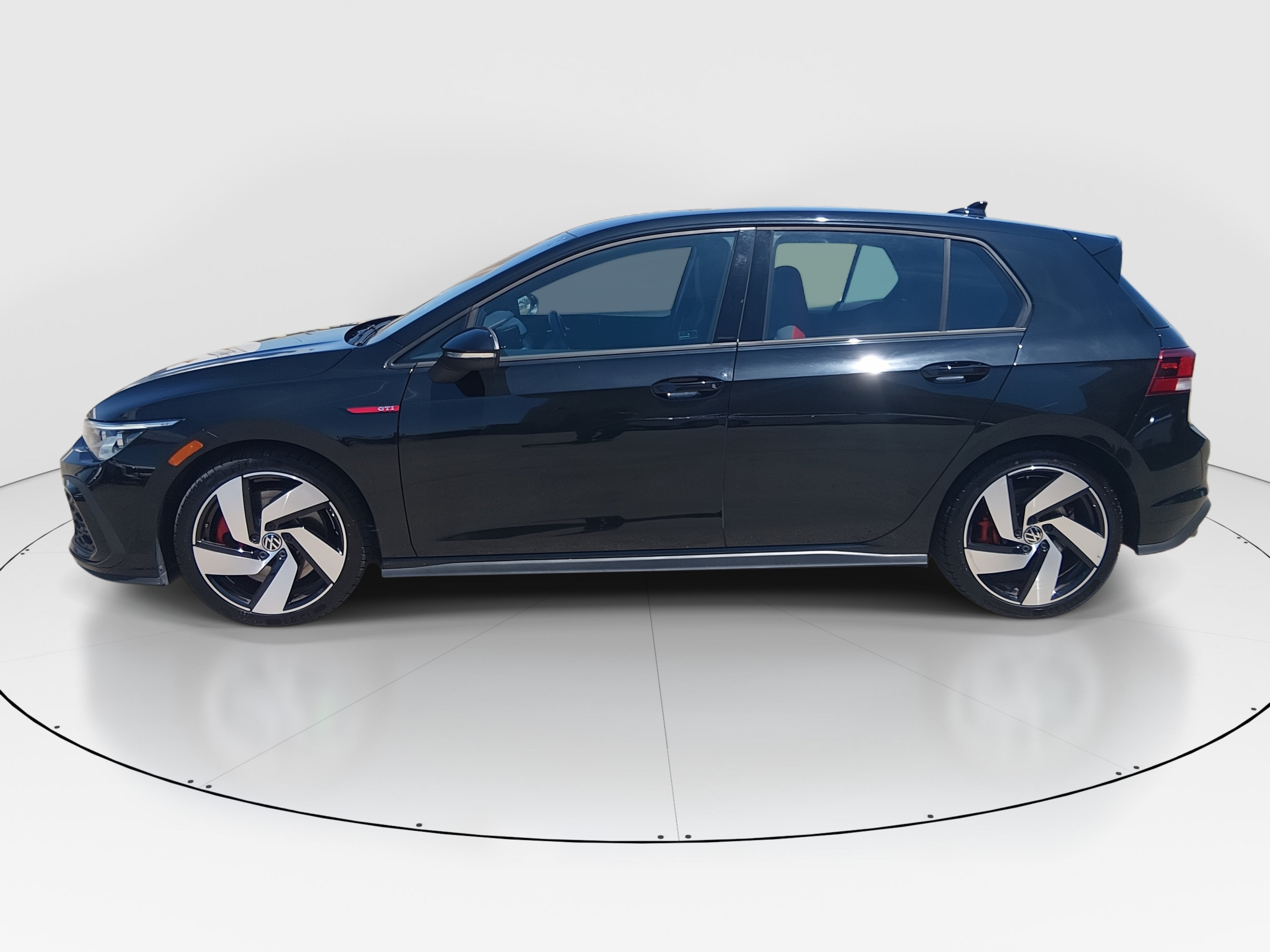 2024 Volkswagen Golf GTI 4