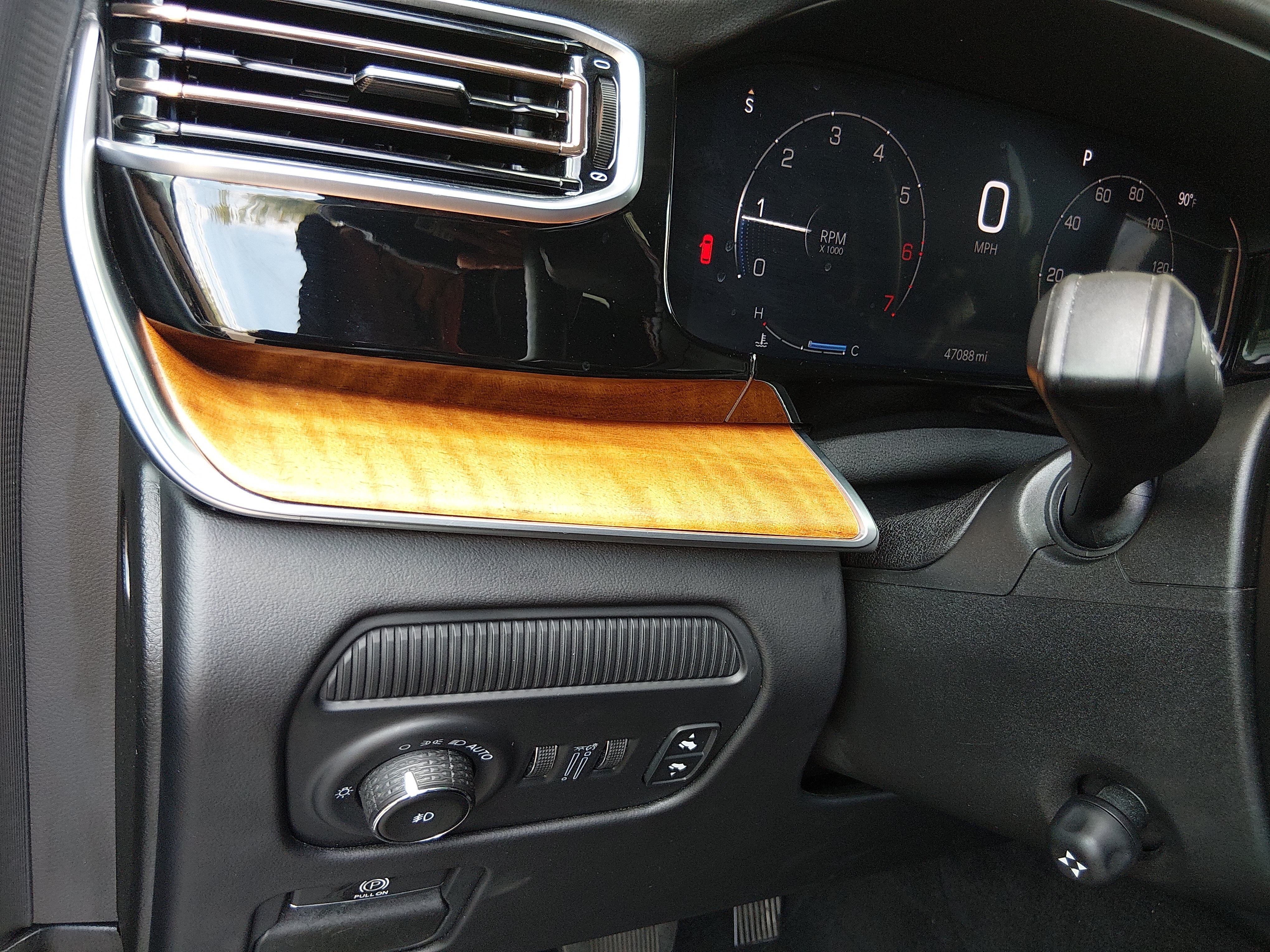 2024 Jeep Grand Wagoneer L Series III - Photo 13