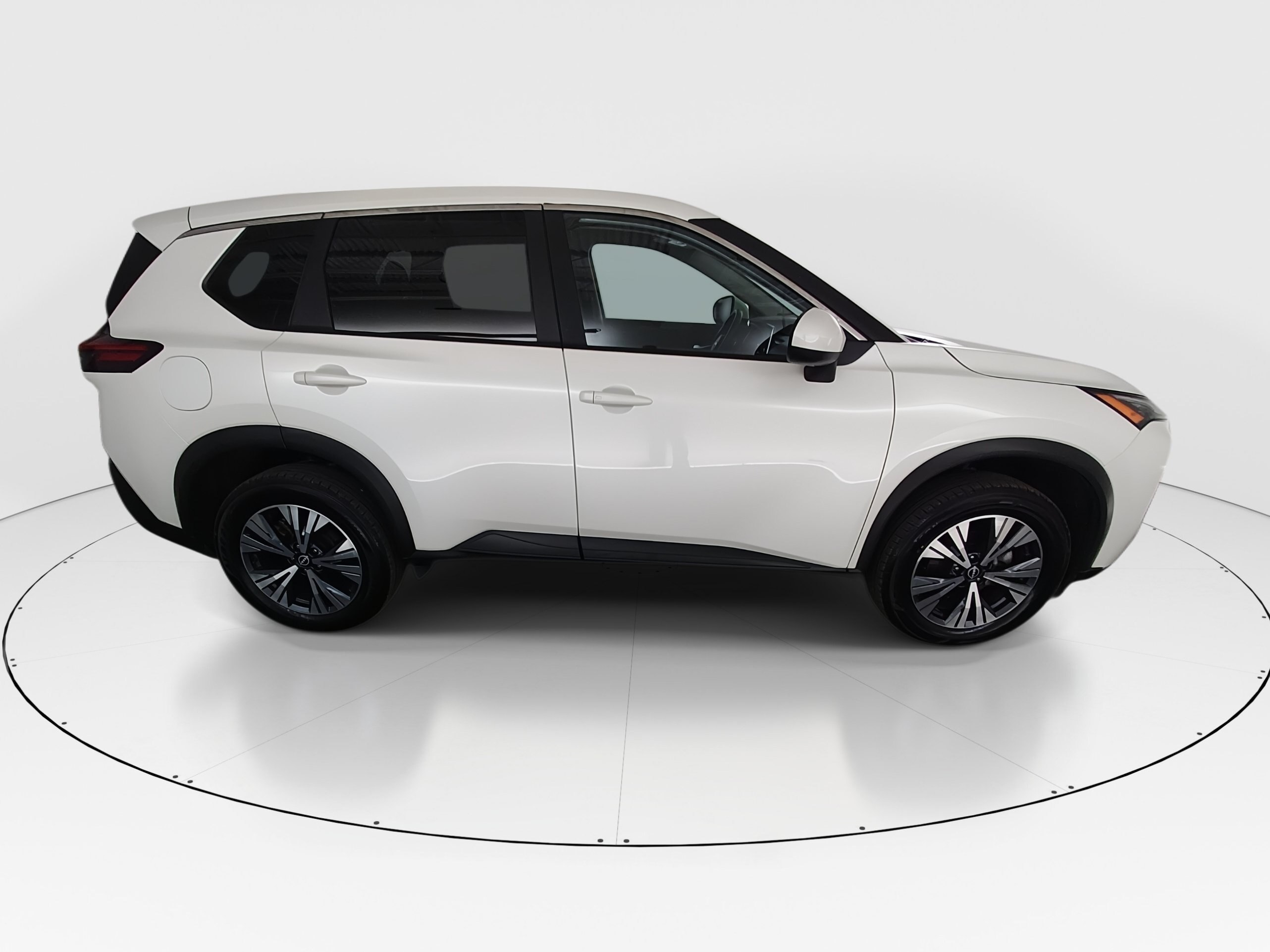 2023 Nissan Rogue SV - Photo 8