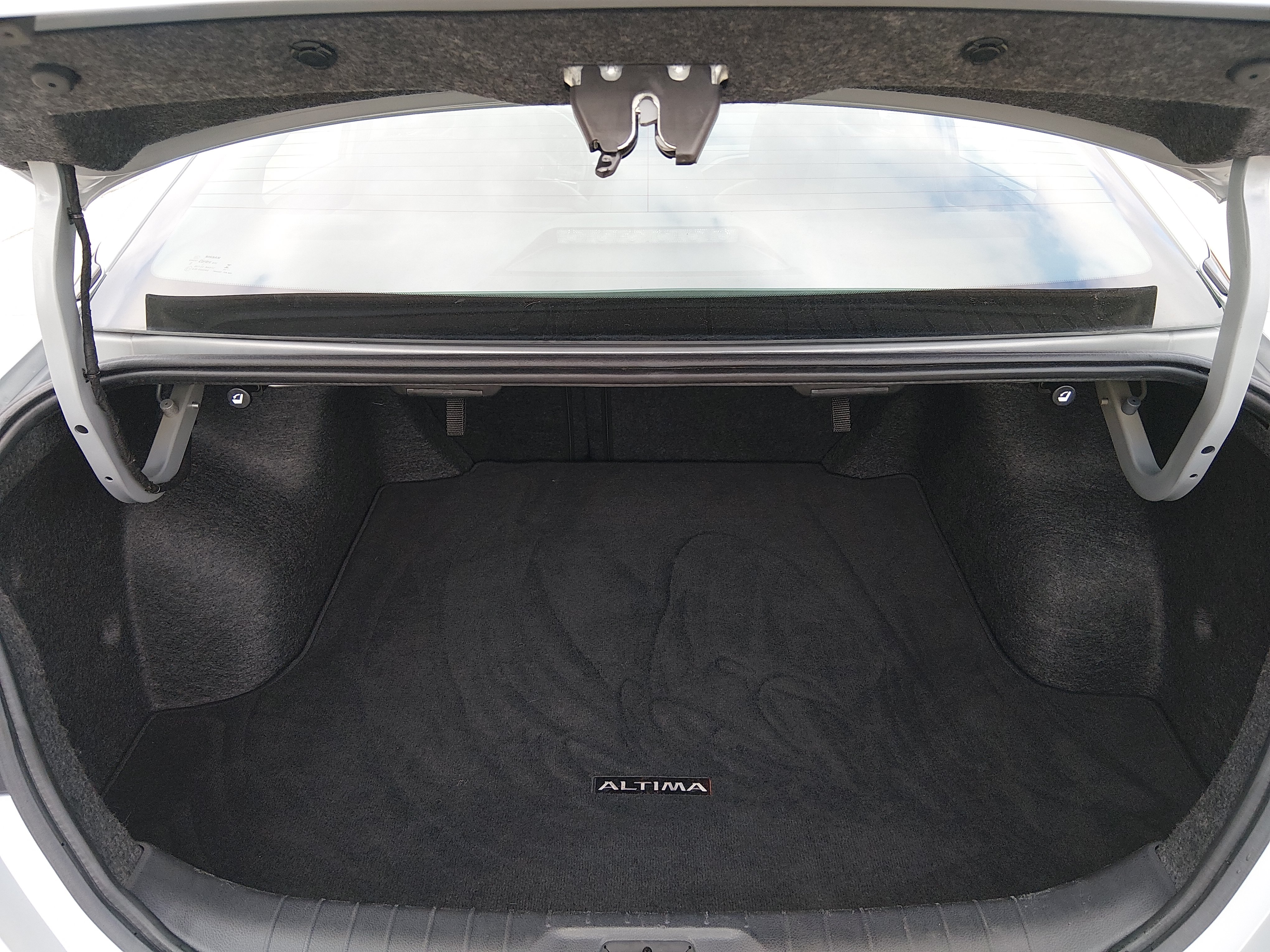 2024 Nissan Altima SR - Photo 11