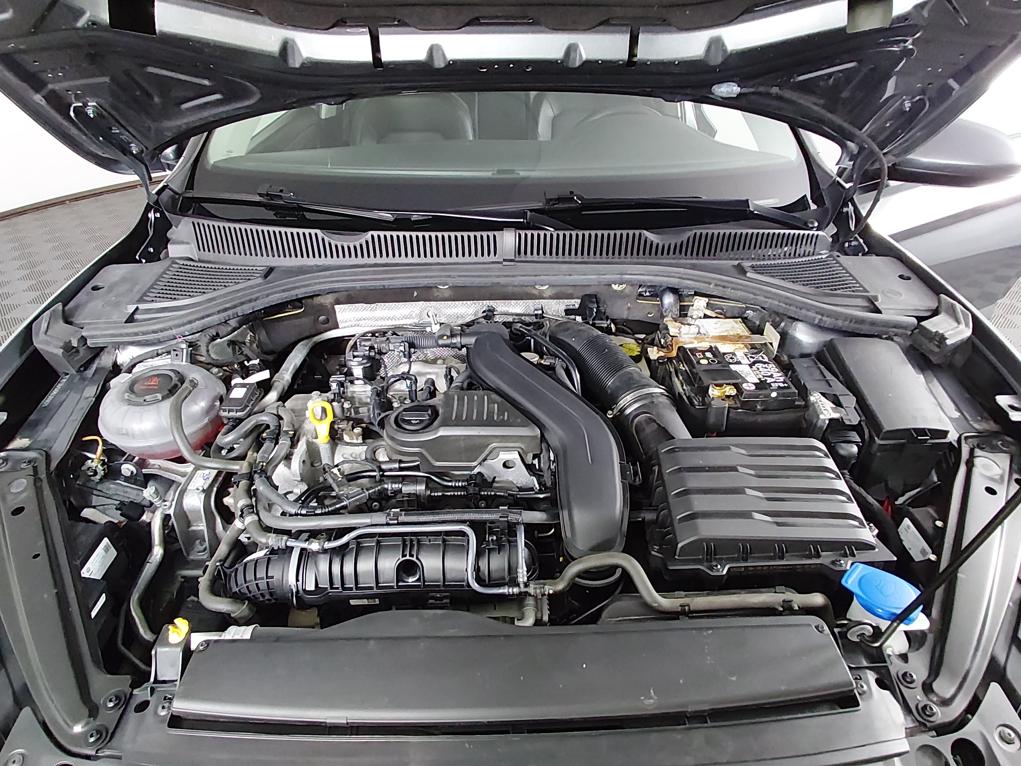 2024 Volkswagen Jetta SE - Photo 9