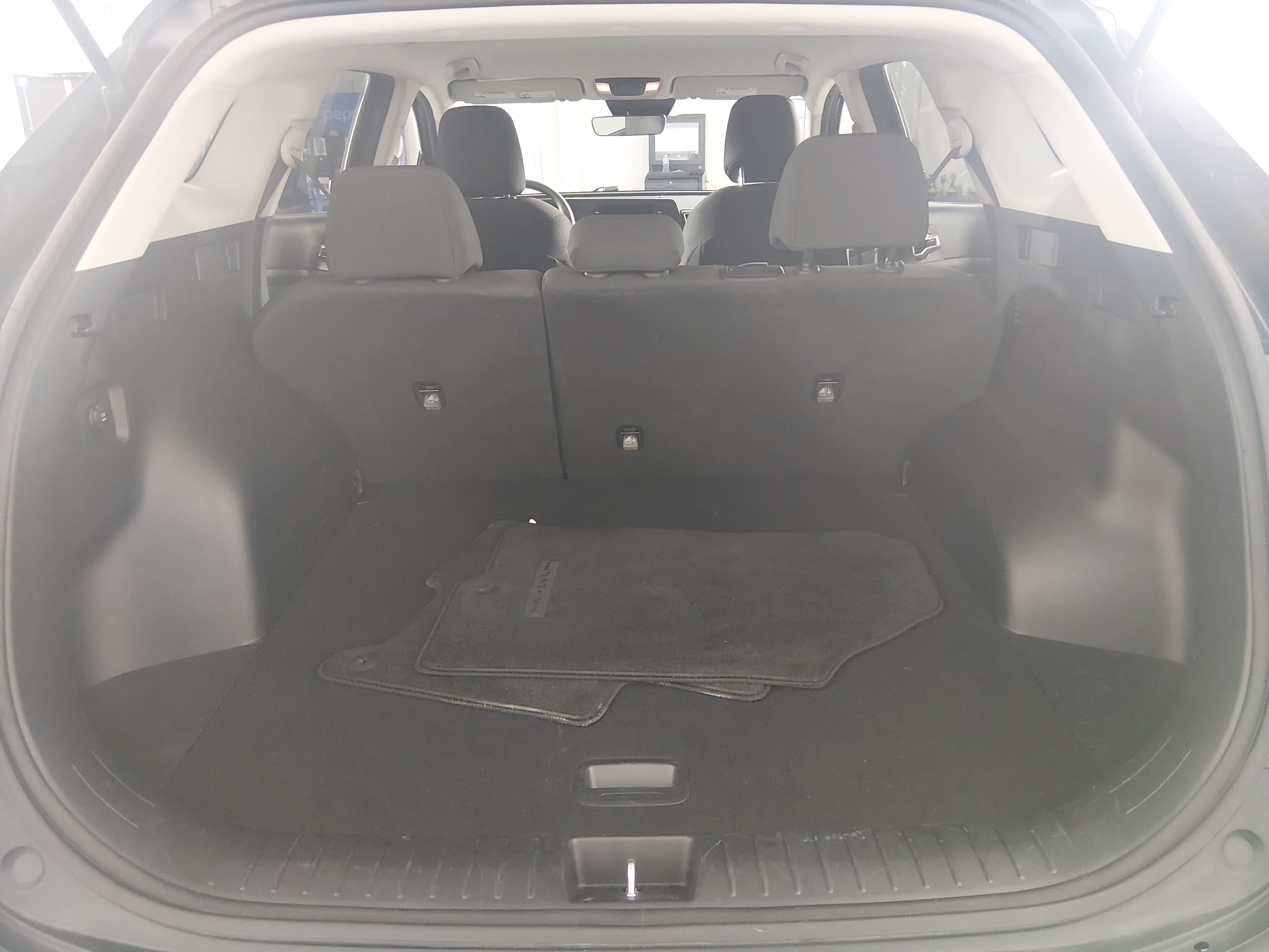 2024 Kia Sportage LX - Photo 11