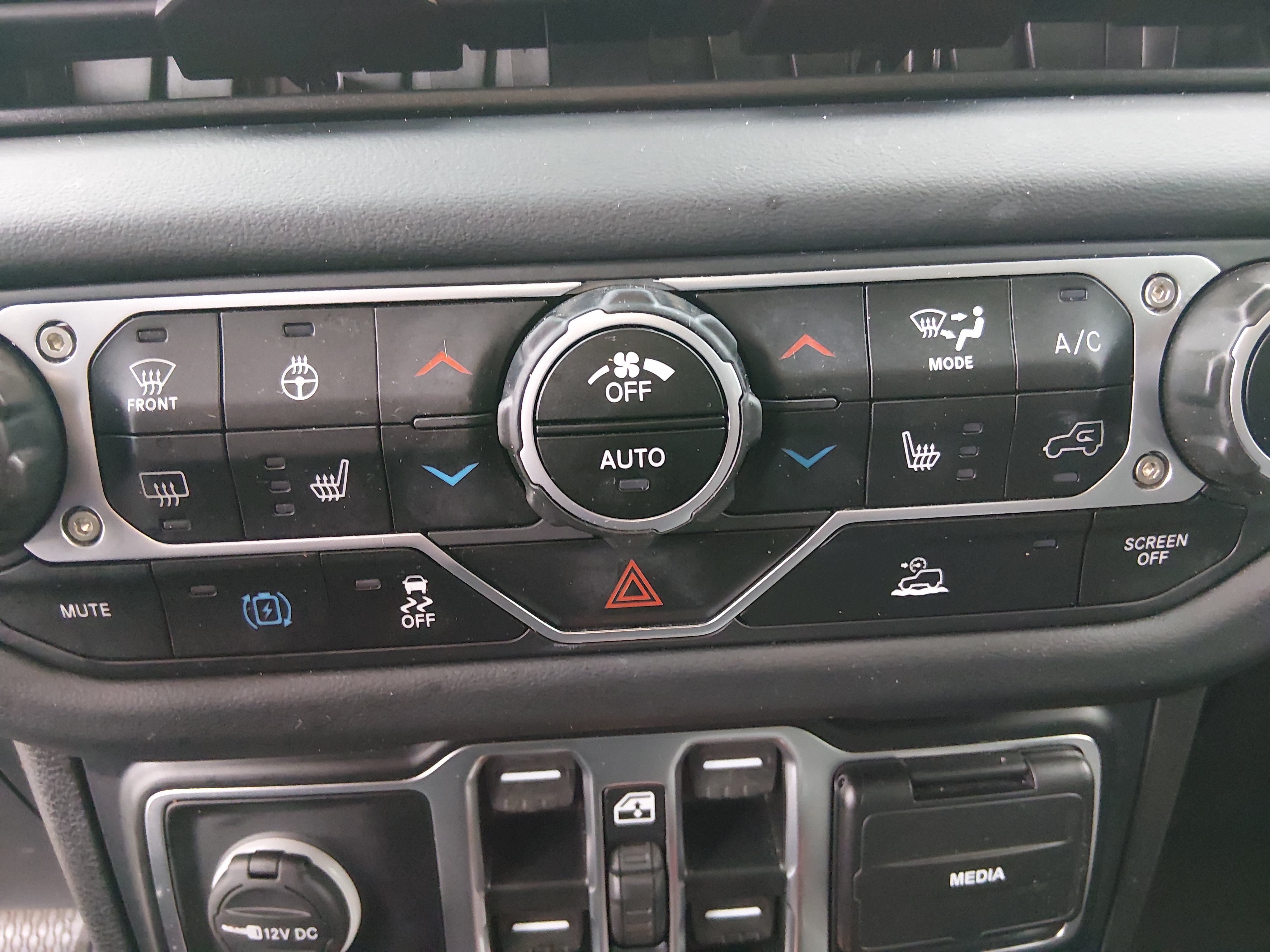 2024 Jeep Wrangler 4xe Sahara 4XE - Photo 17