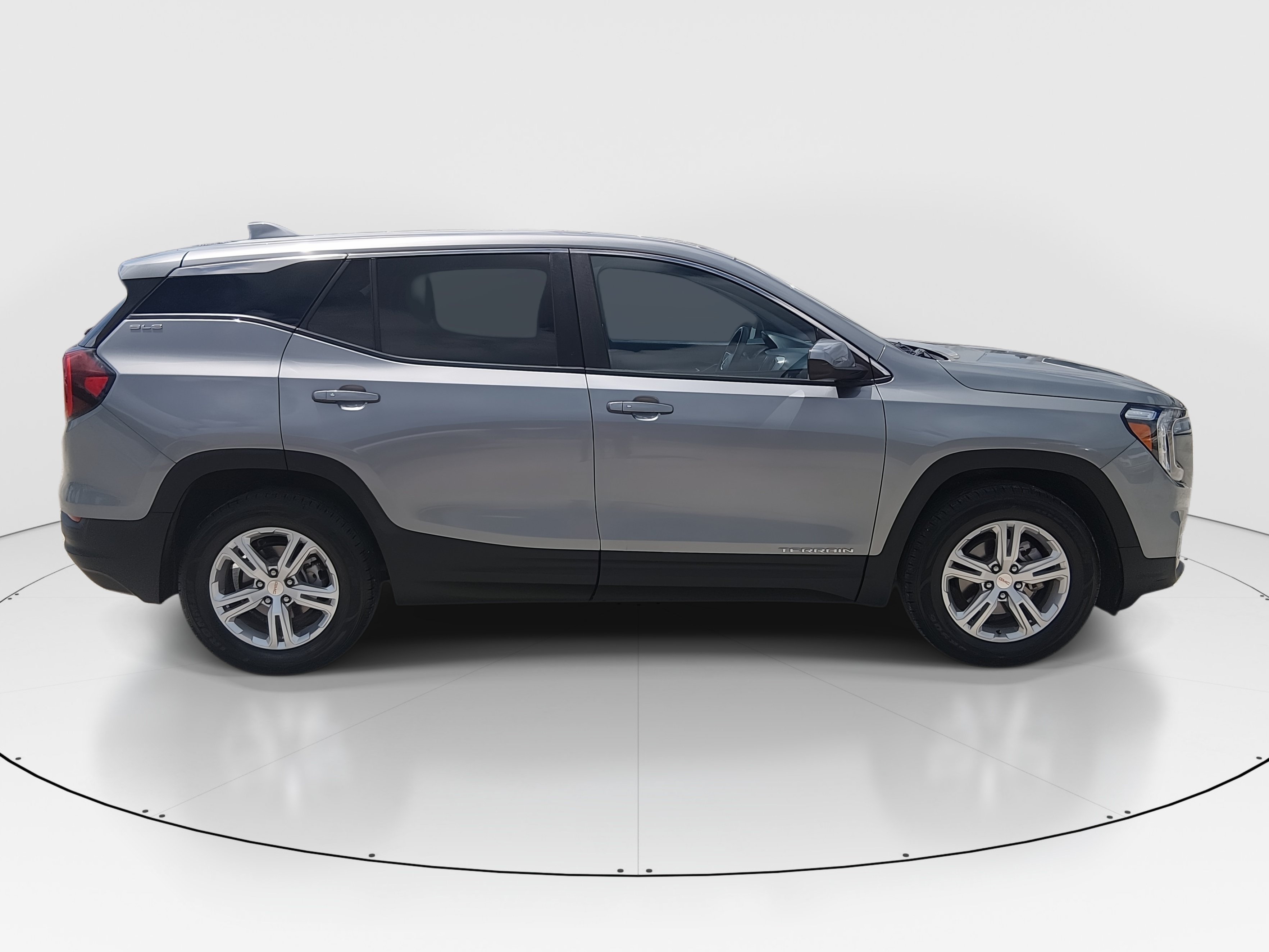 2024 GMC Terrain SLE - Photo 8