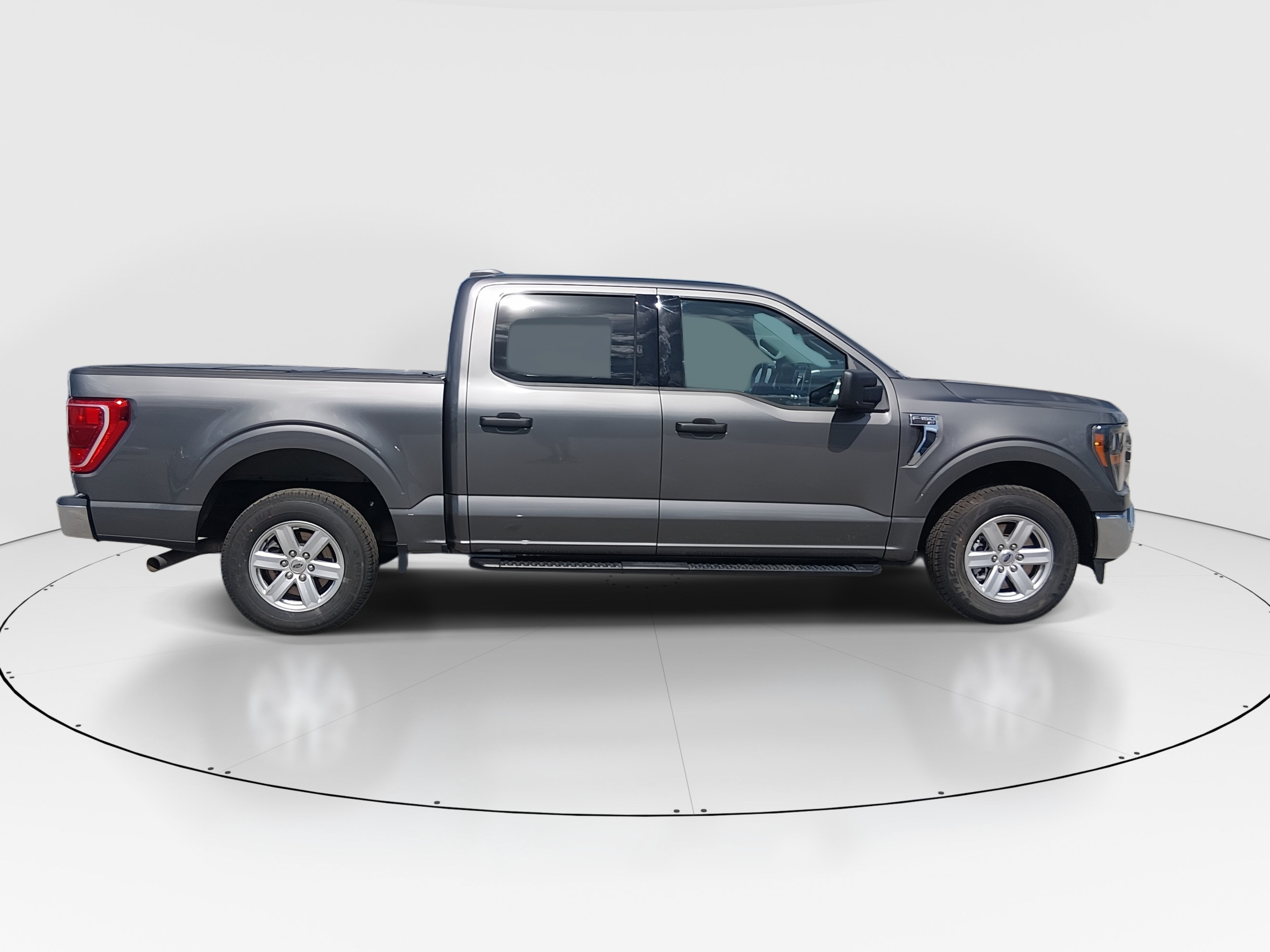 2023 Ford F-150 XLT - Photo 8