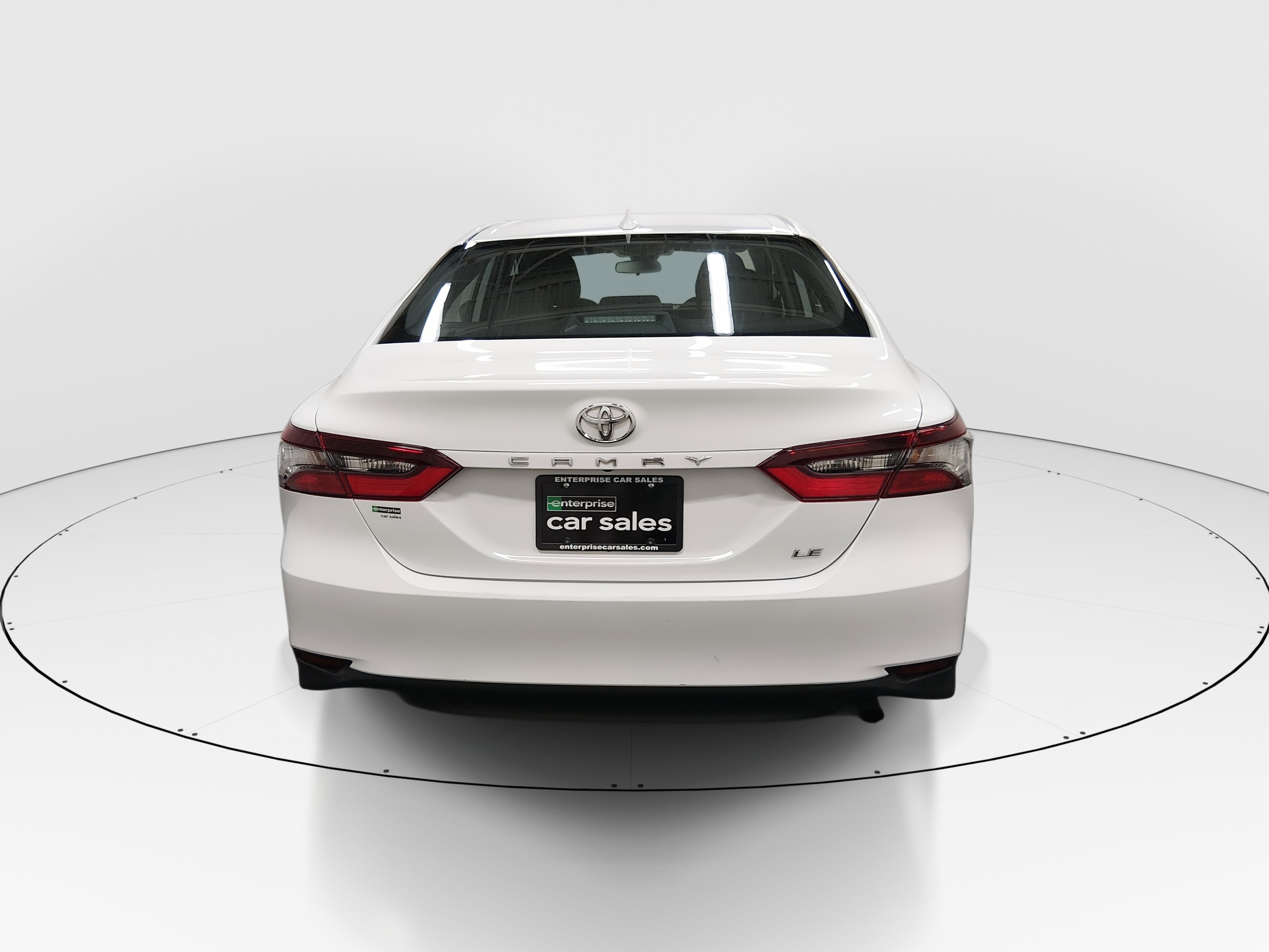 2024 Toyota Camry LE - Photo 6