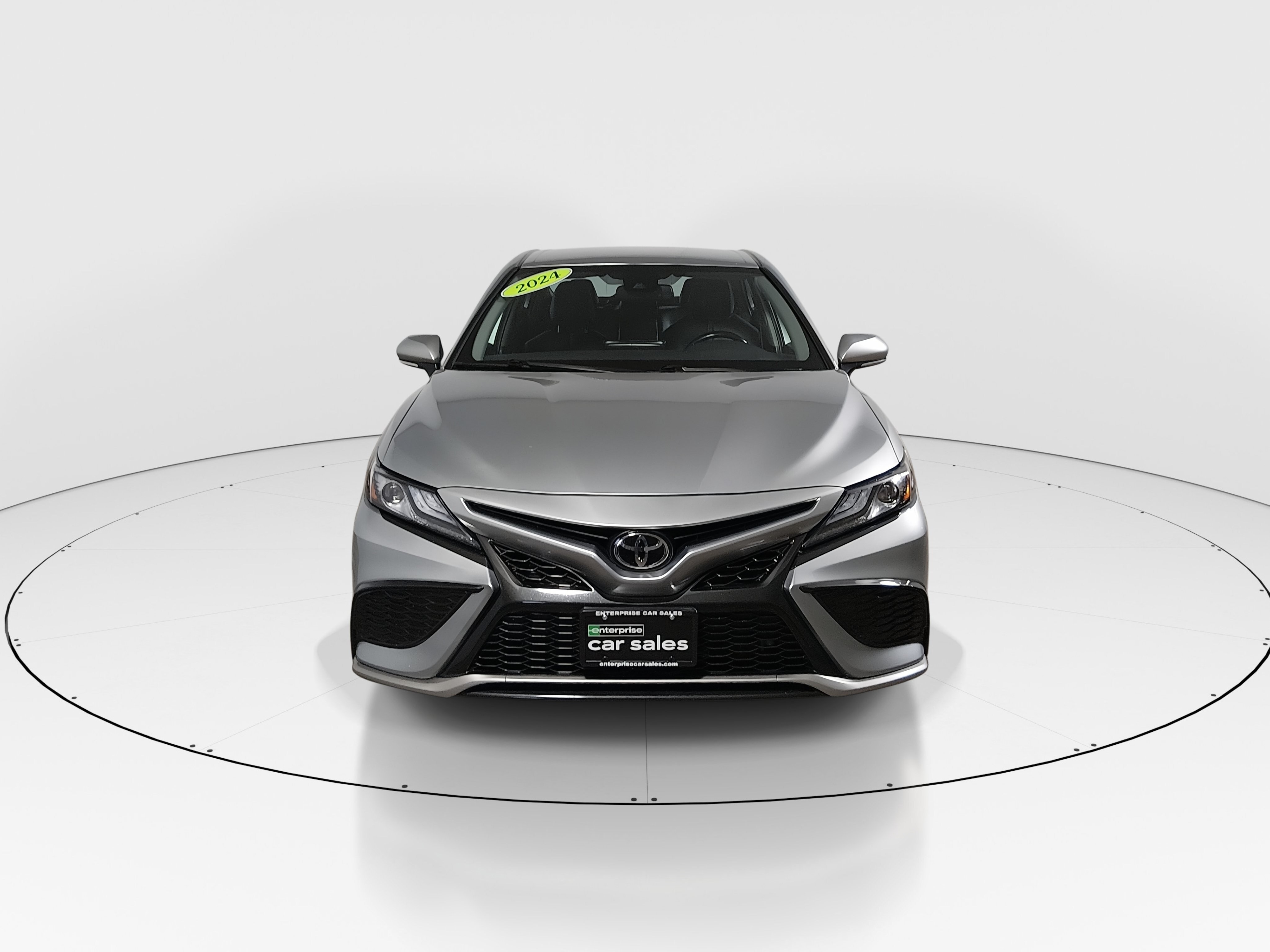 2024 Toyota Camry XSE - Photo 2
