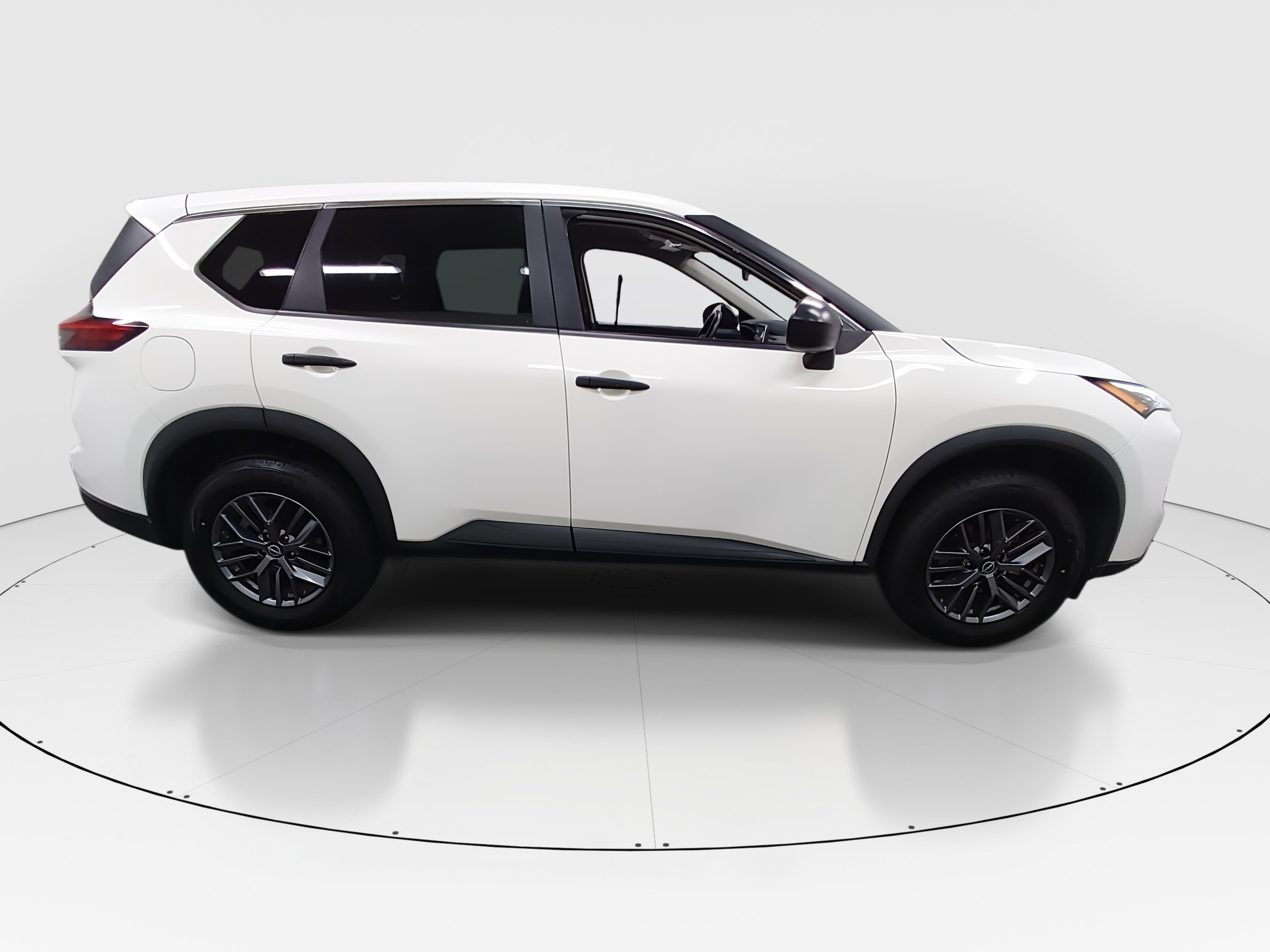 2024 Nissan Rogue S - Photo 8