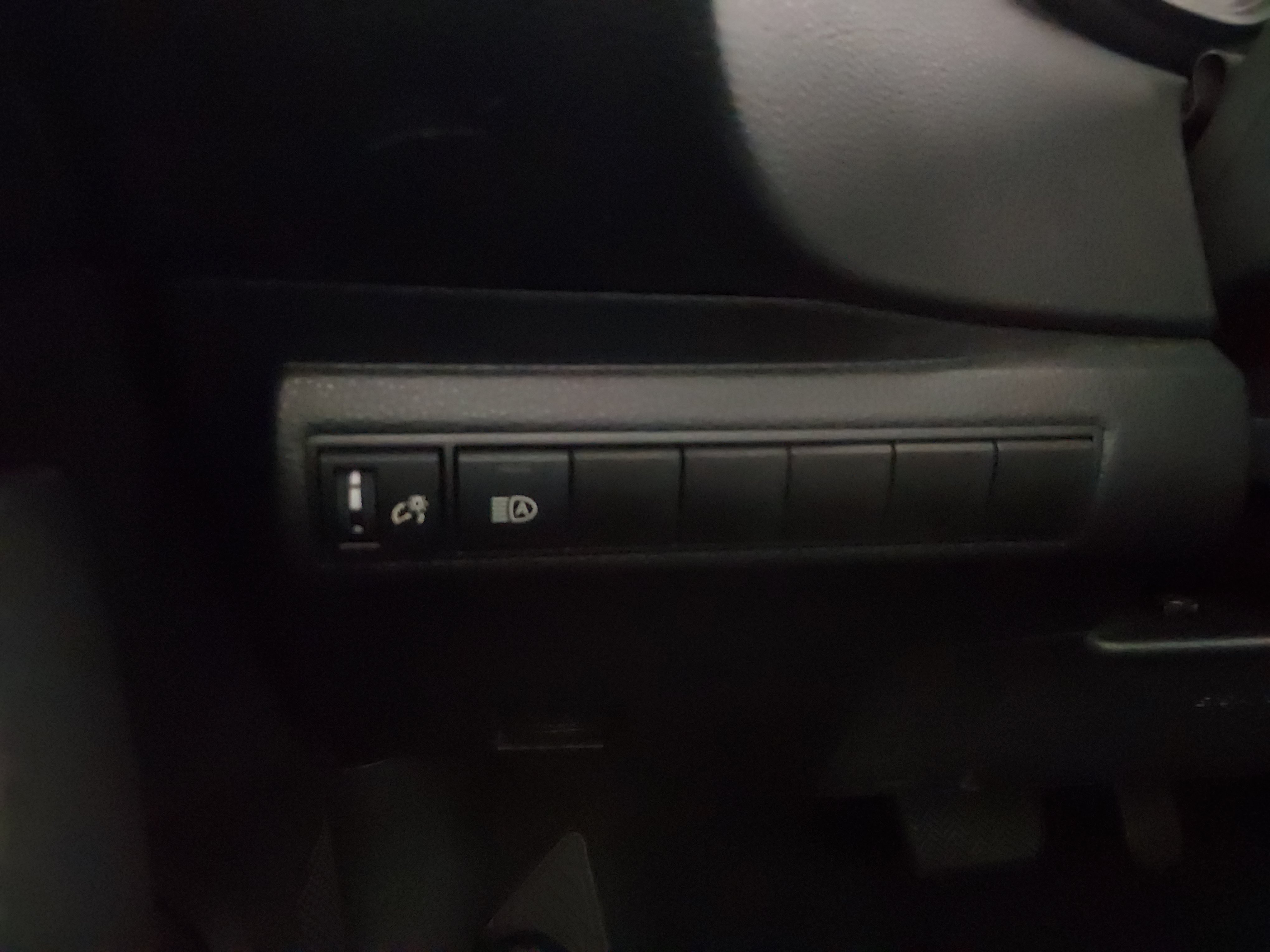 2024 Toyota Corolla LE - Photo 13