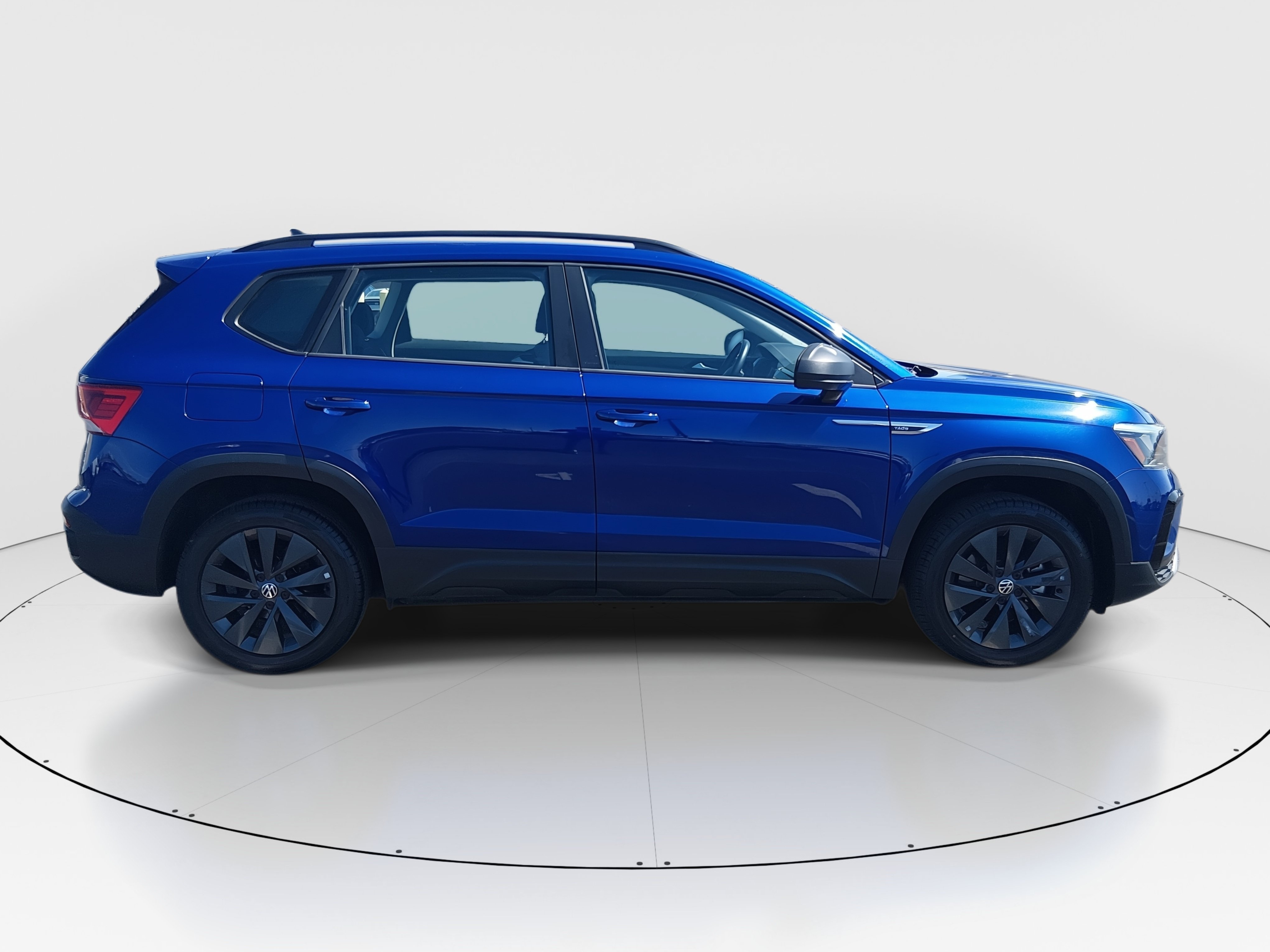 2024 Volkswagen Taos S - Photo 8