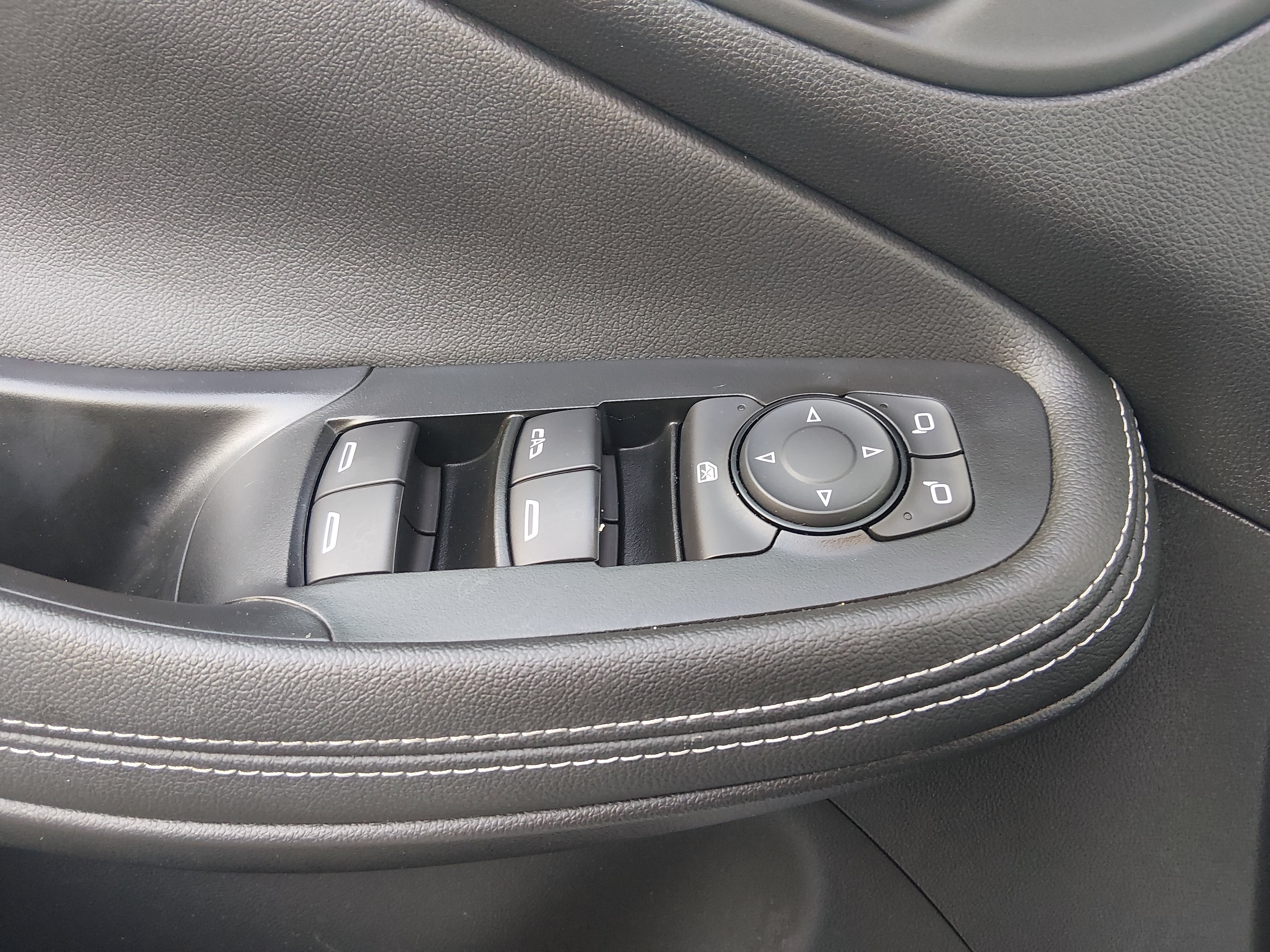2025 Buick Encore GX Preferred - Photo 18