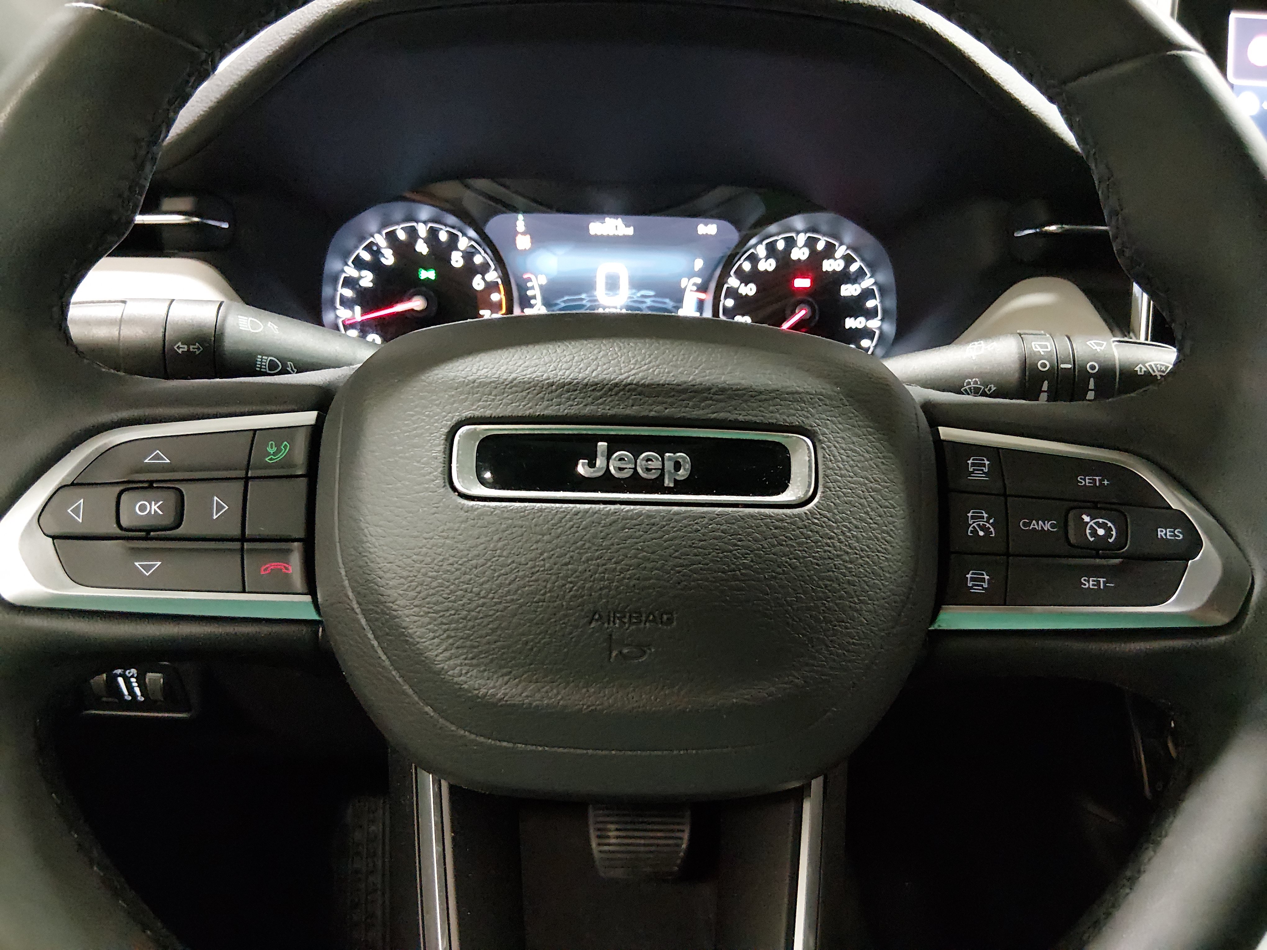 2025 Jeep Compass Limited - Photo 12