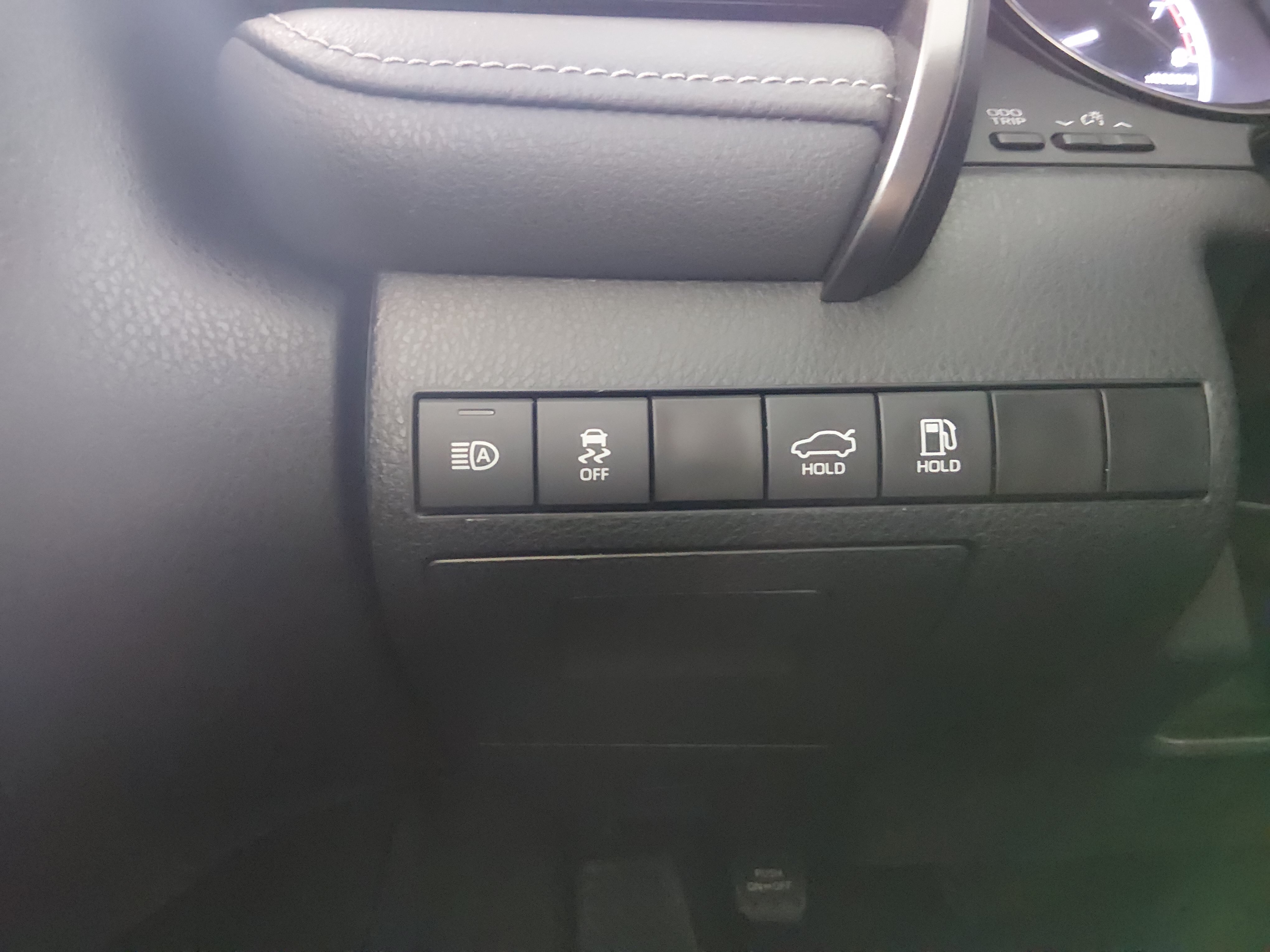 2024 Toyota Camry SE - Photo 13