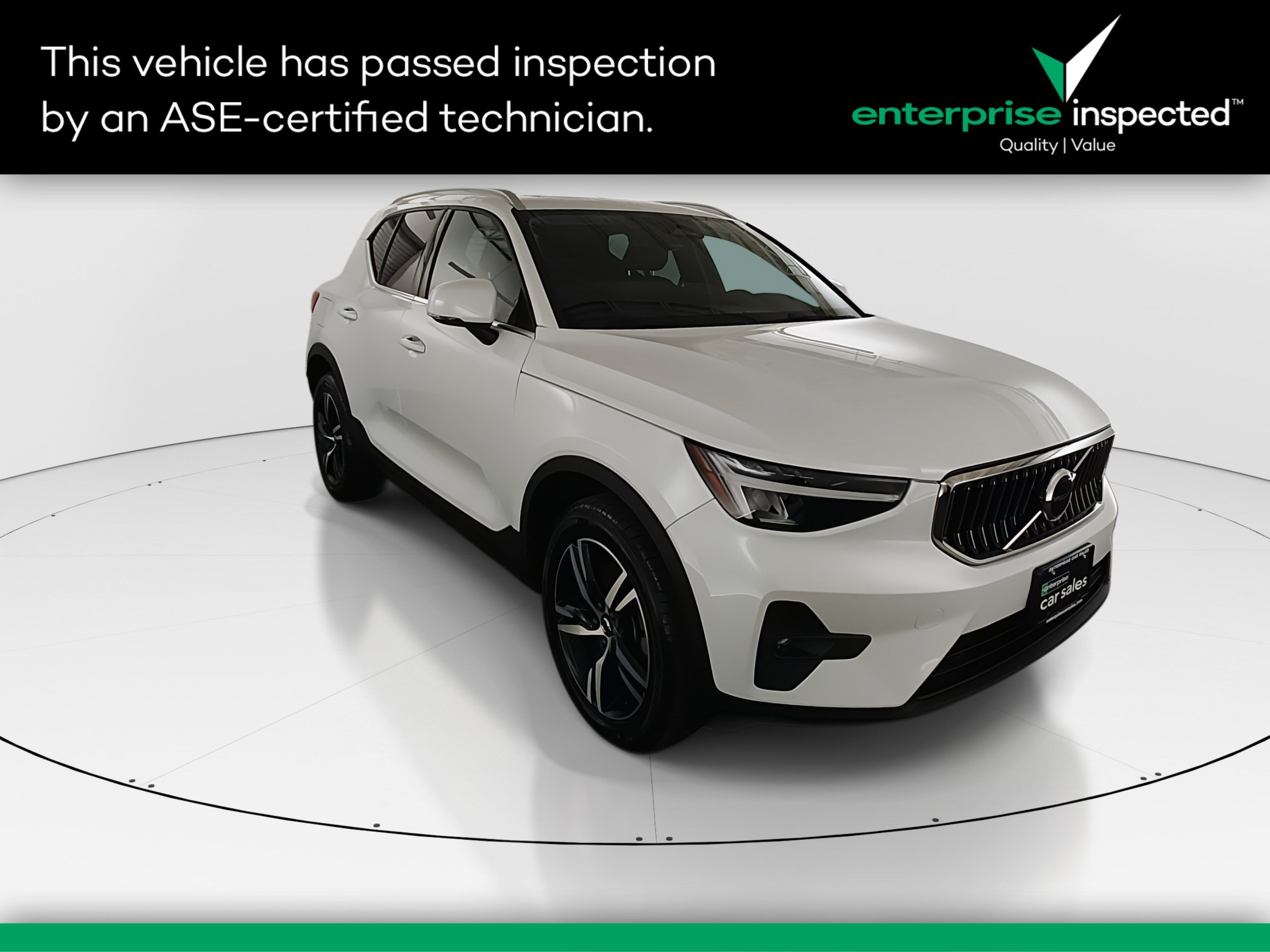 2023 Volvo XC40