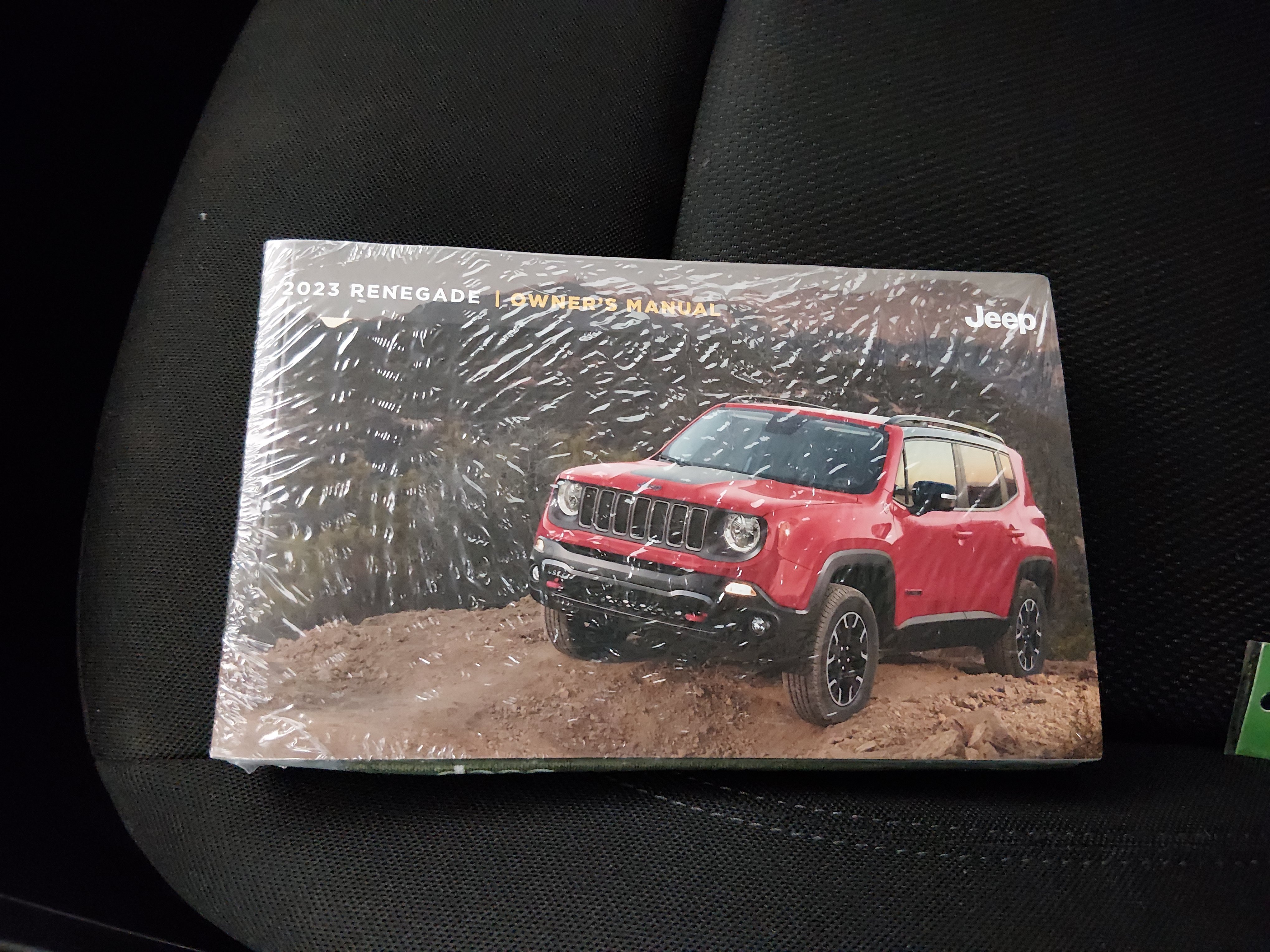 2023 Jeep Renegade Latitude - Photo 18