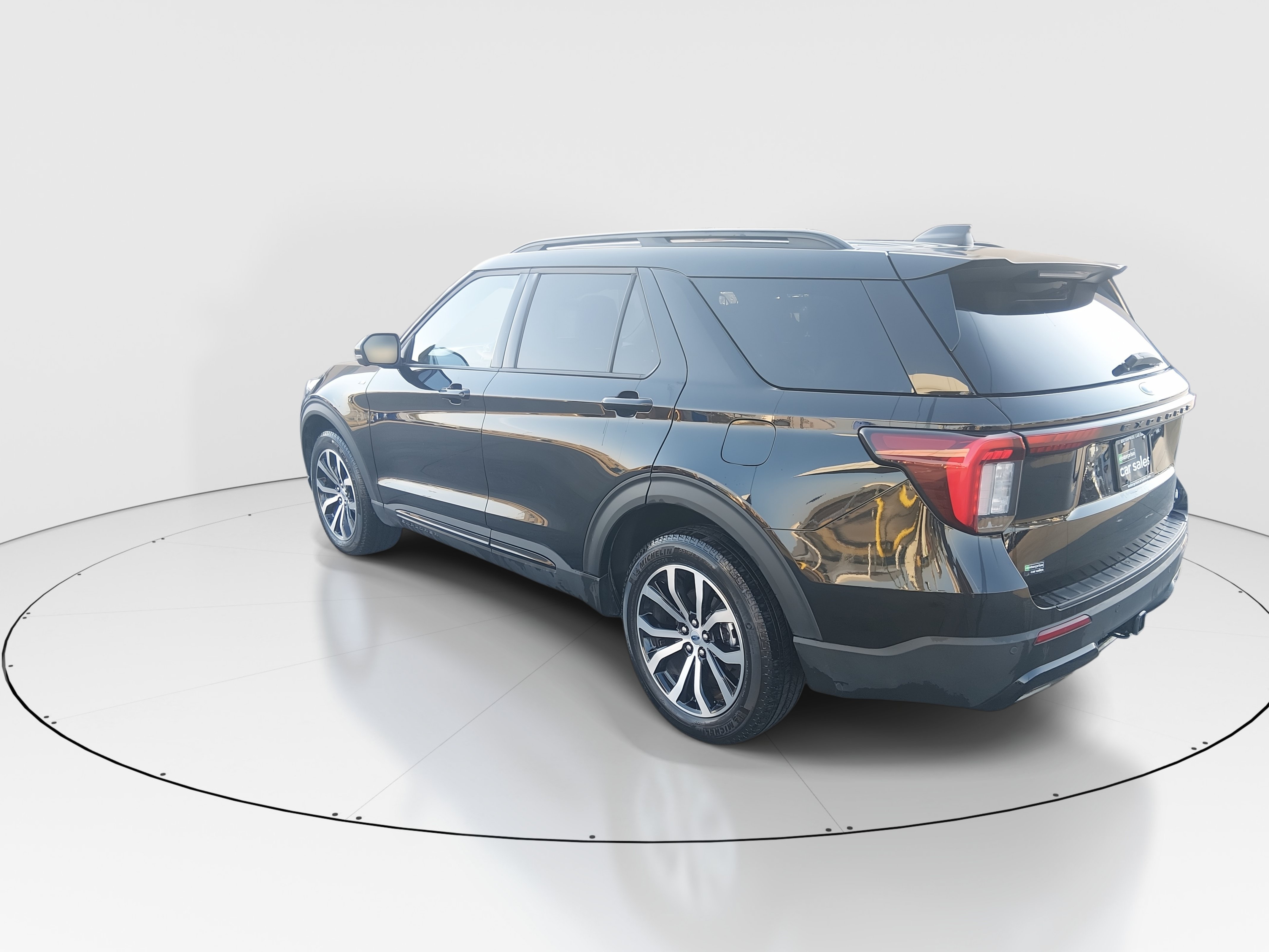 2025 Ford Explorer 5