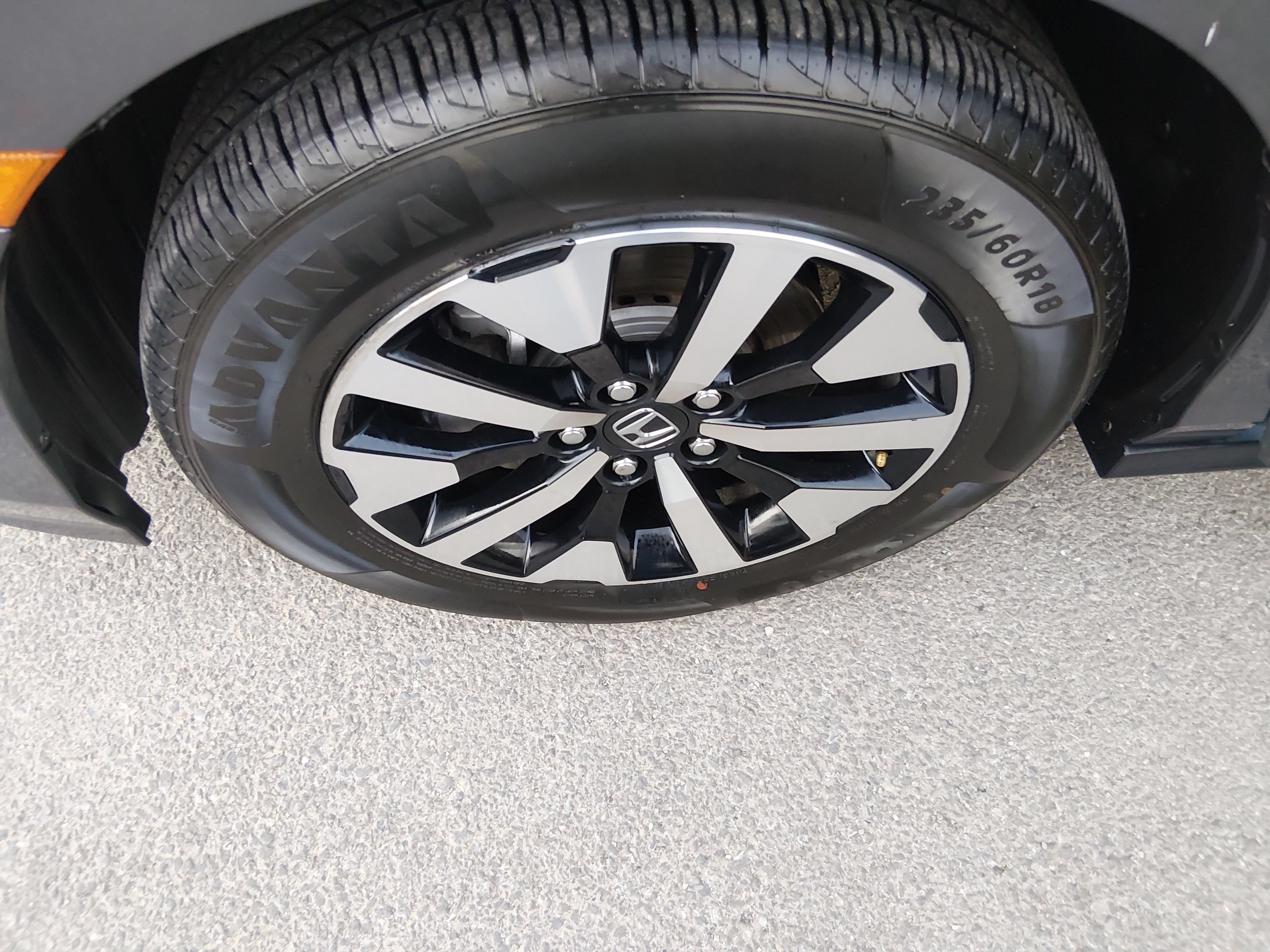 2025 Honda Odyssey EX-L - Photo 10