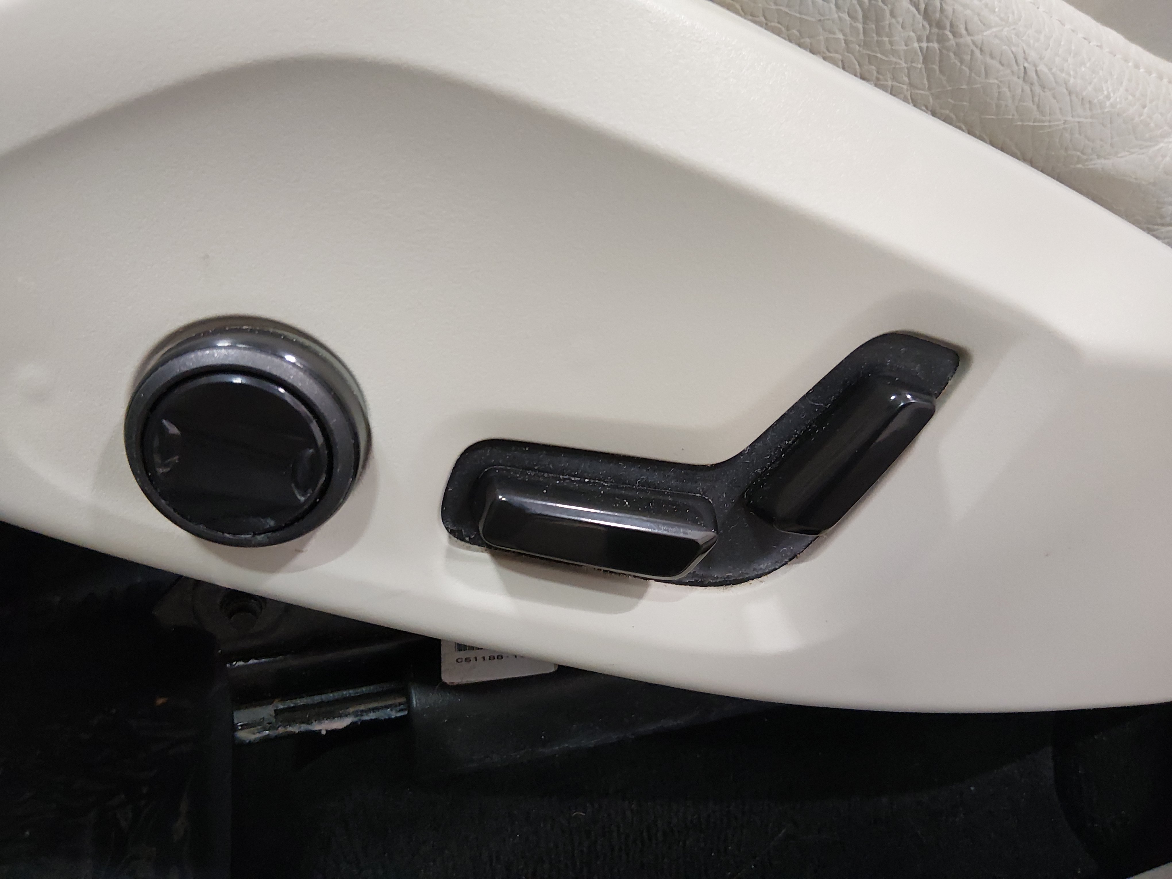 2023 Volvo XC60 Plus - Photo 19