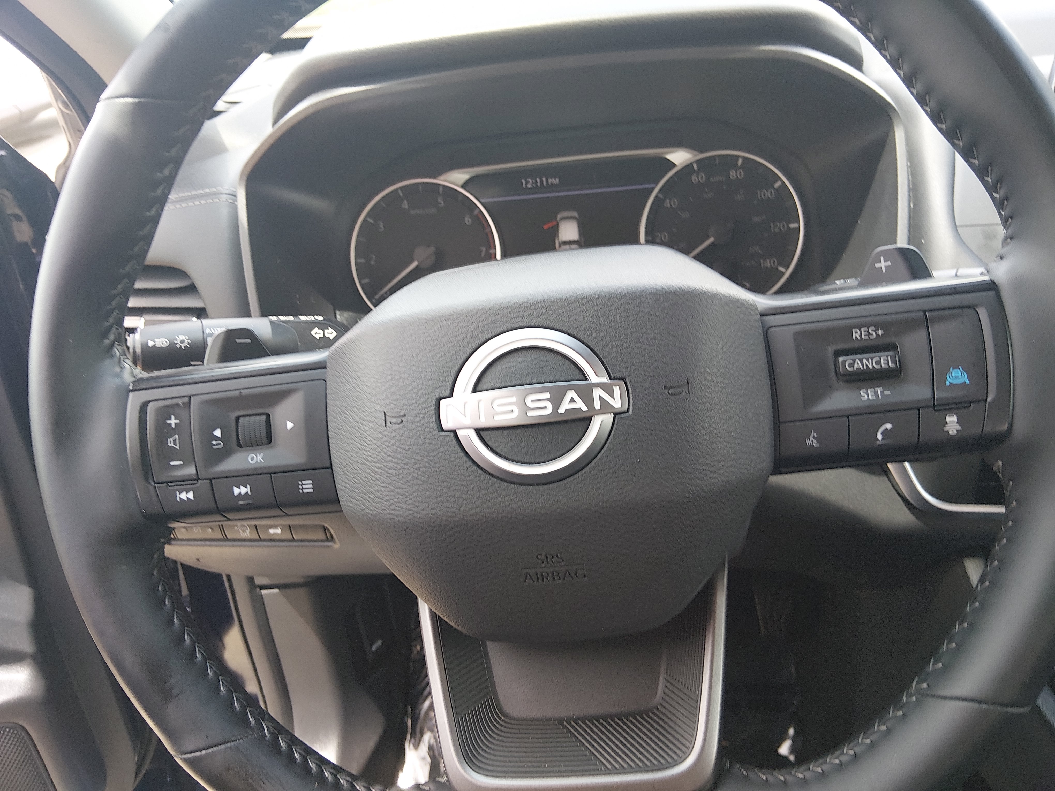 2025 Nissan Rogue SV - Photo 12
