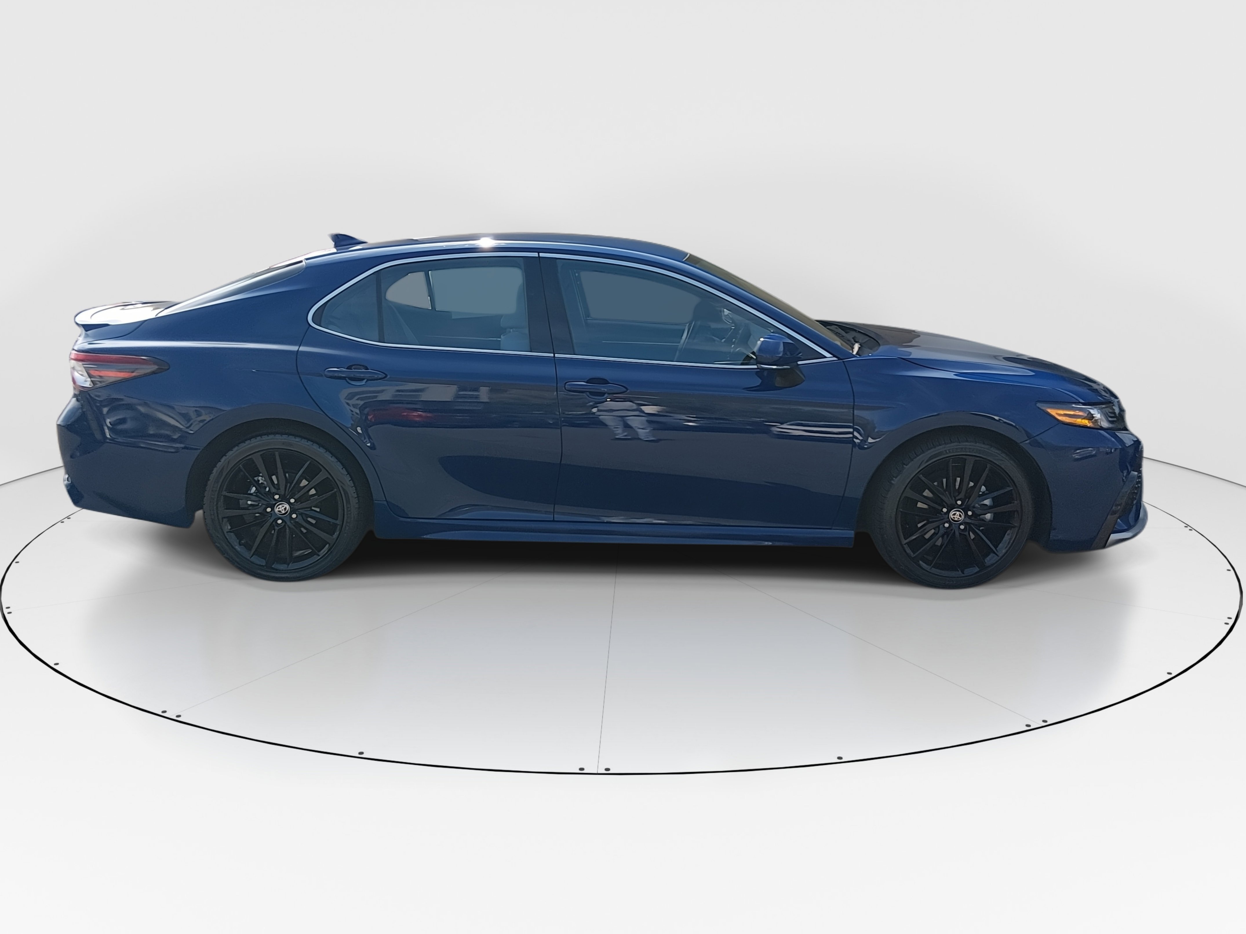 2024 Toyota Camry XSE - Photo 8