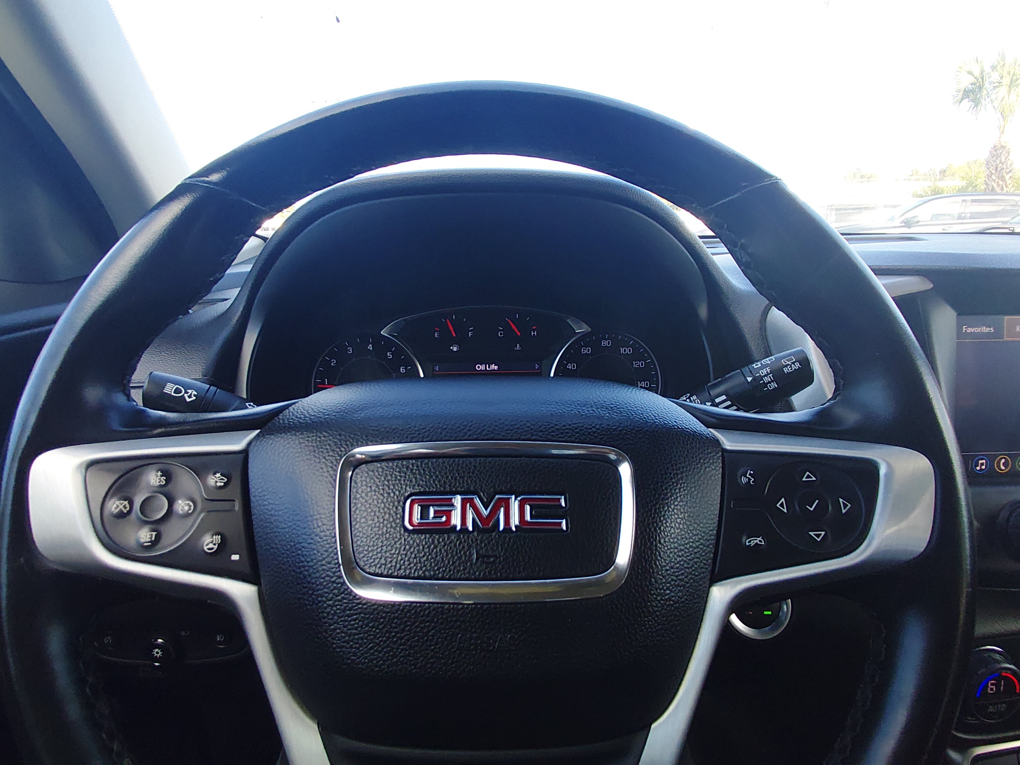 2024 GMC Terrain SLT - Photo 12