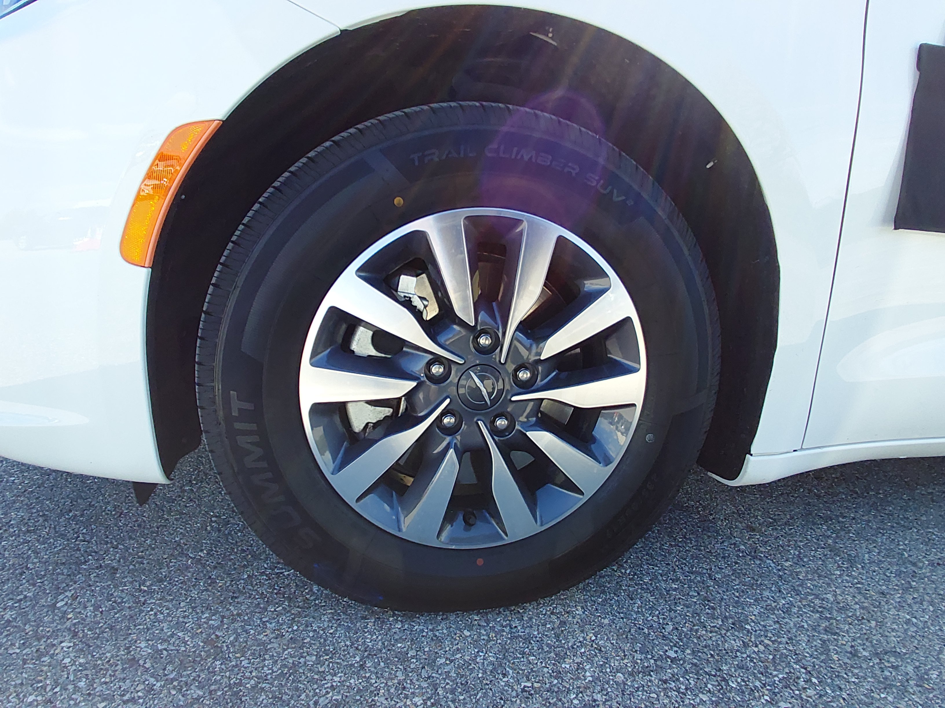 2024 Chrysler Pacifica PHEV Select - Photo 10