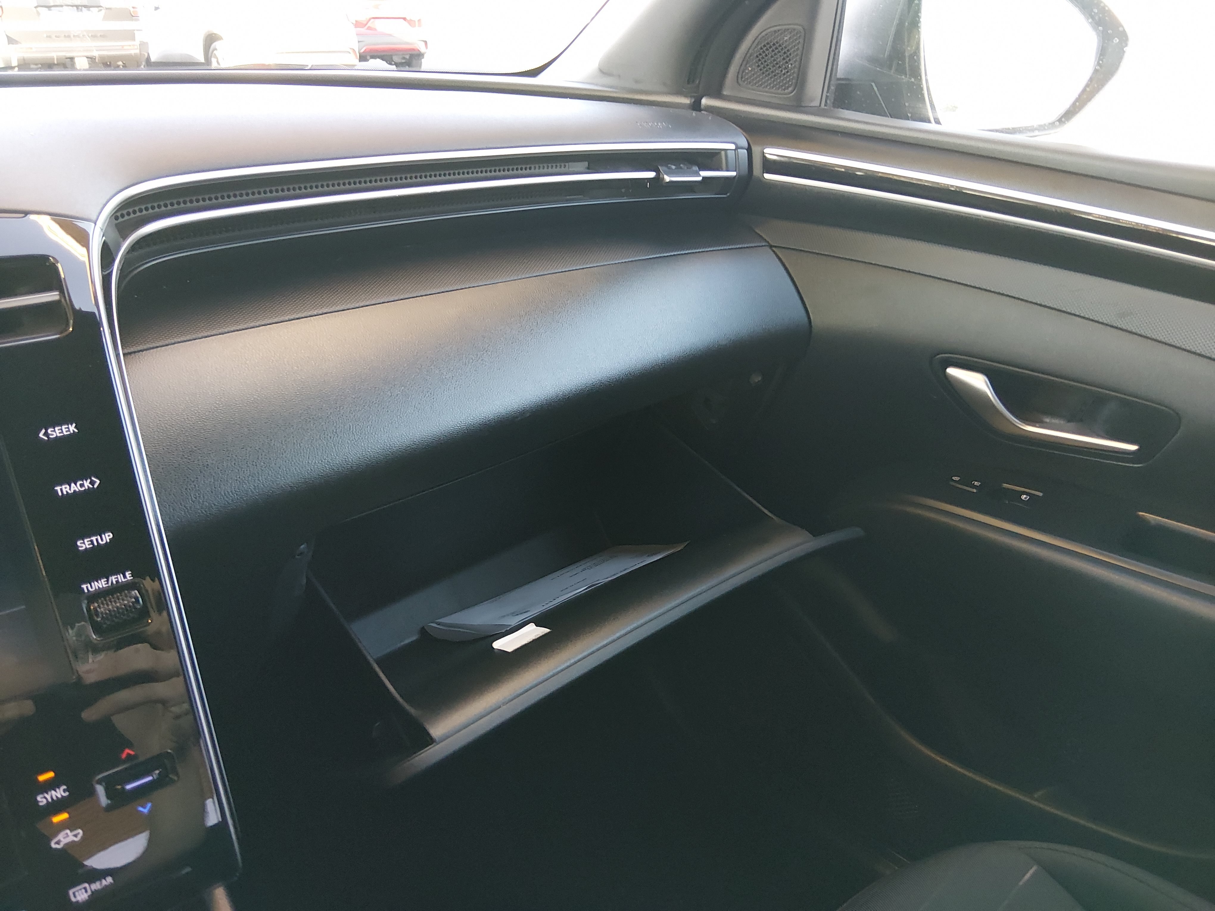 2024 Hyundai Santa Cruz SEL - Photo 16
