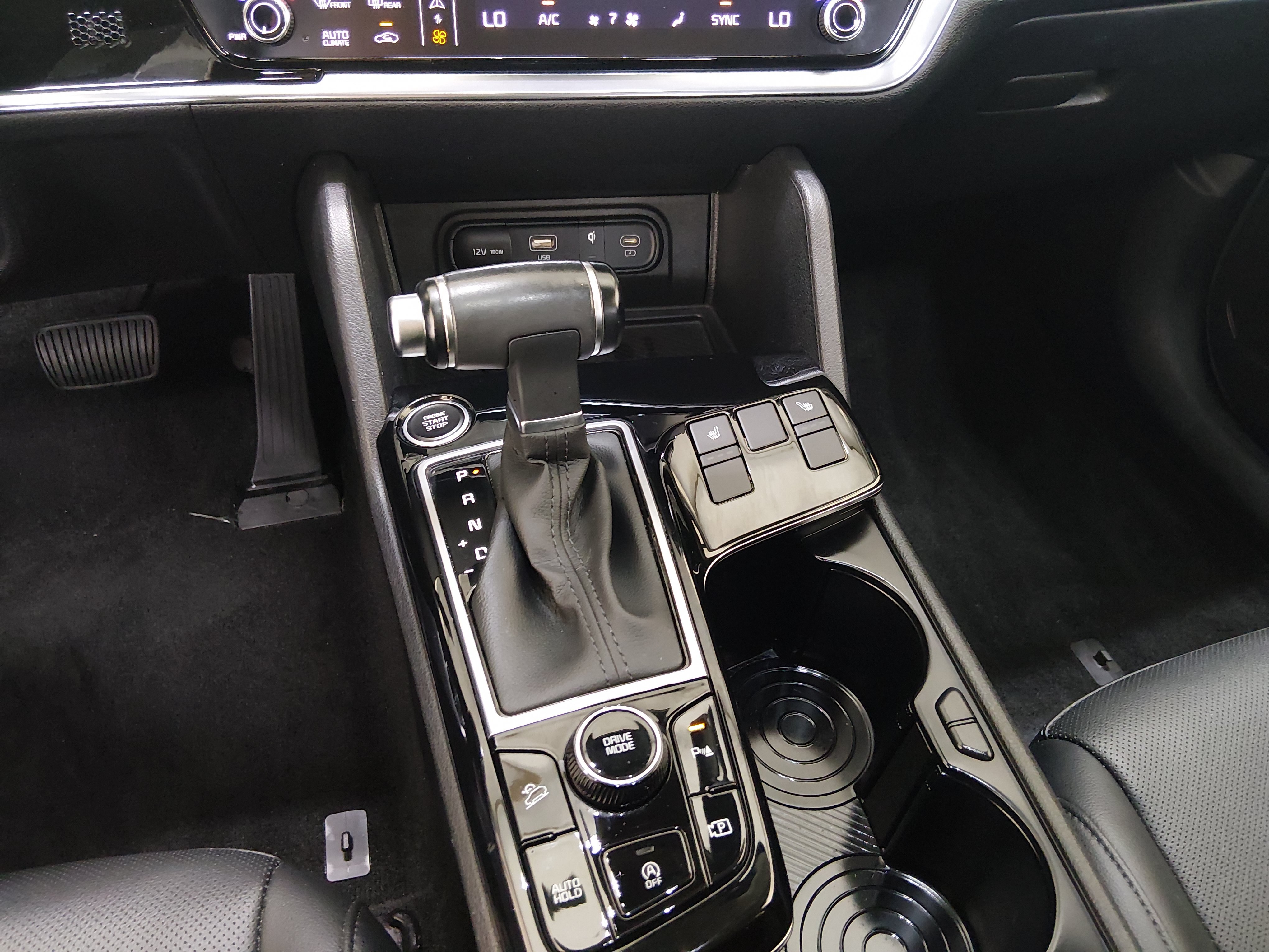 2024 Kia Sportage SX - Photo 13