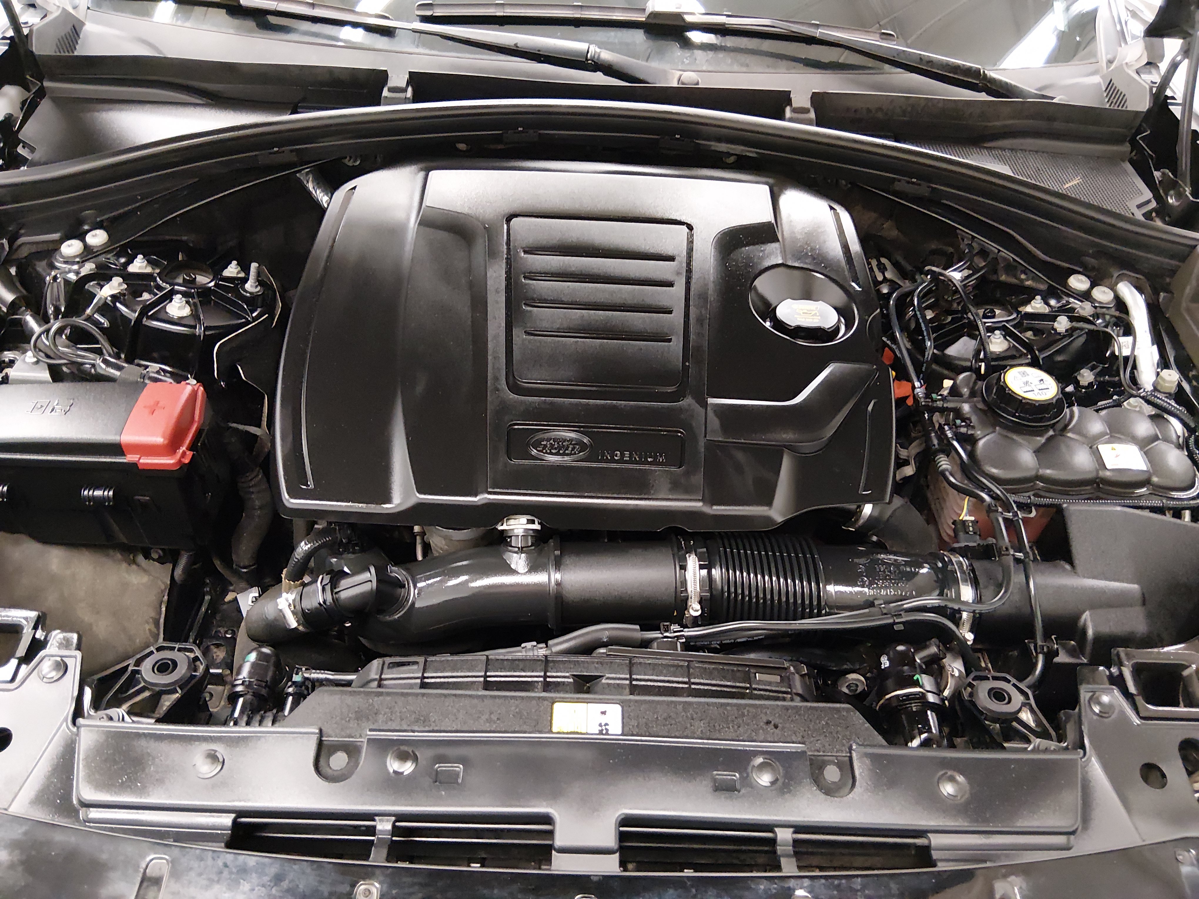 2025 Land Rover Range Rover Velar Dynamic SE - Photo 9