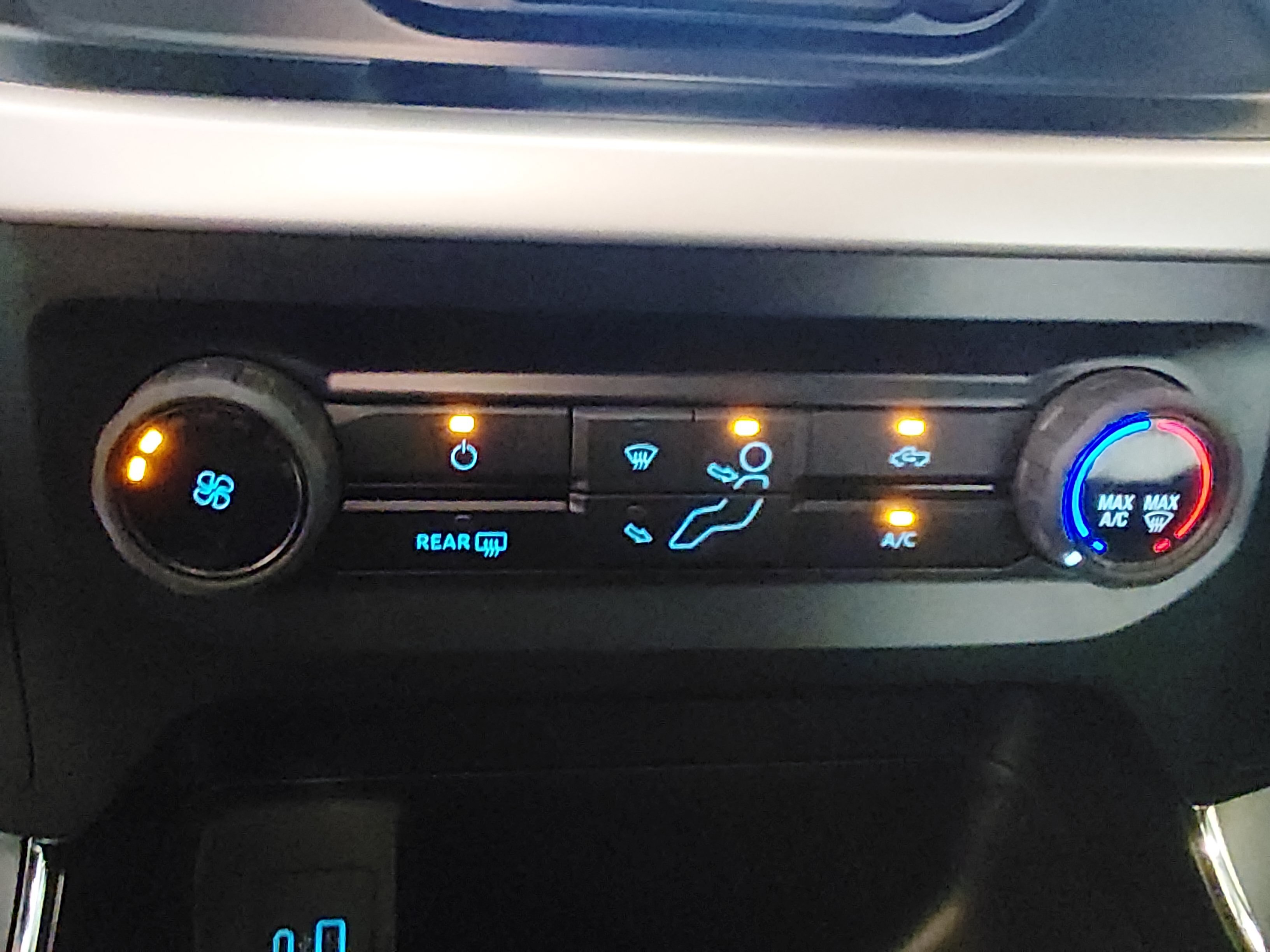 2023 Ford F-150 XLT - Photo 19