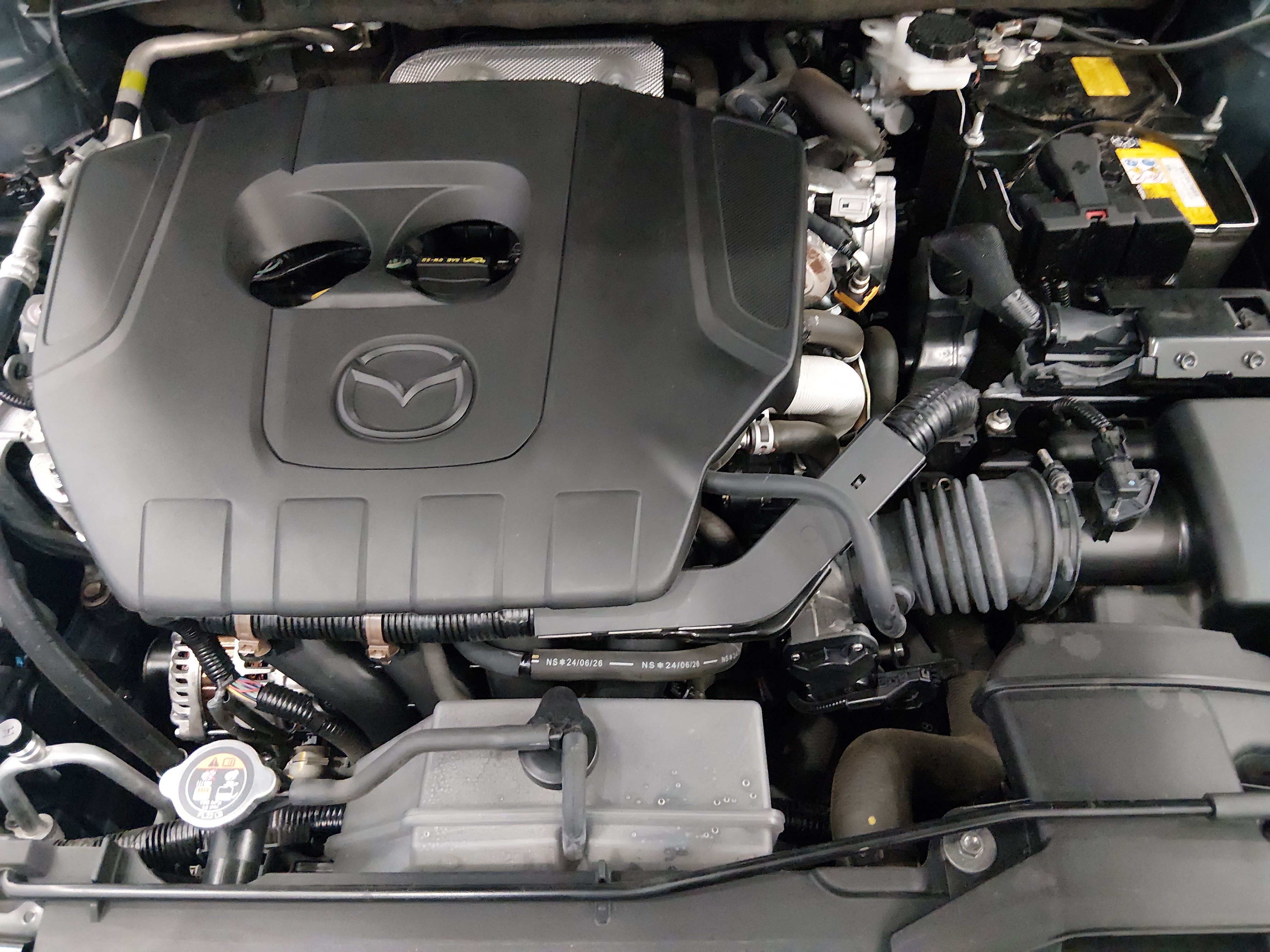 2025 Mazda CX-5 S Carbon Edition - Photo 9