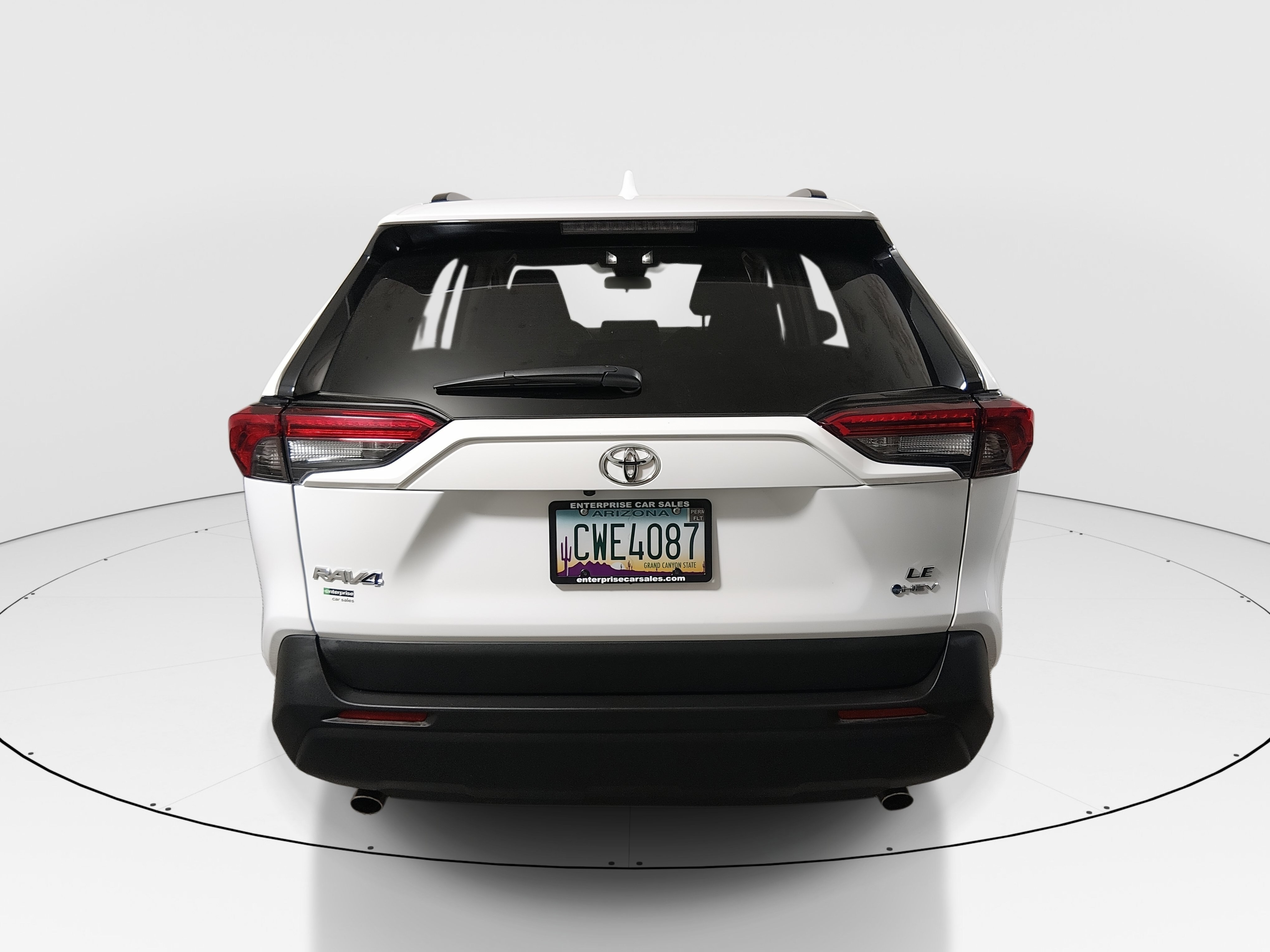 2025 Toyota RAV4 LE - Photo 6