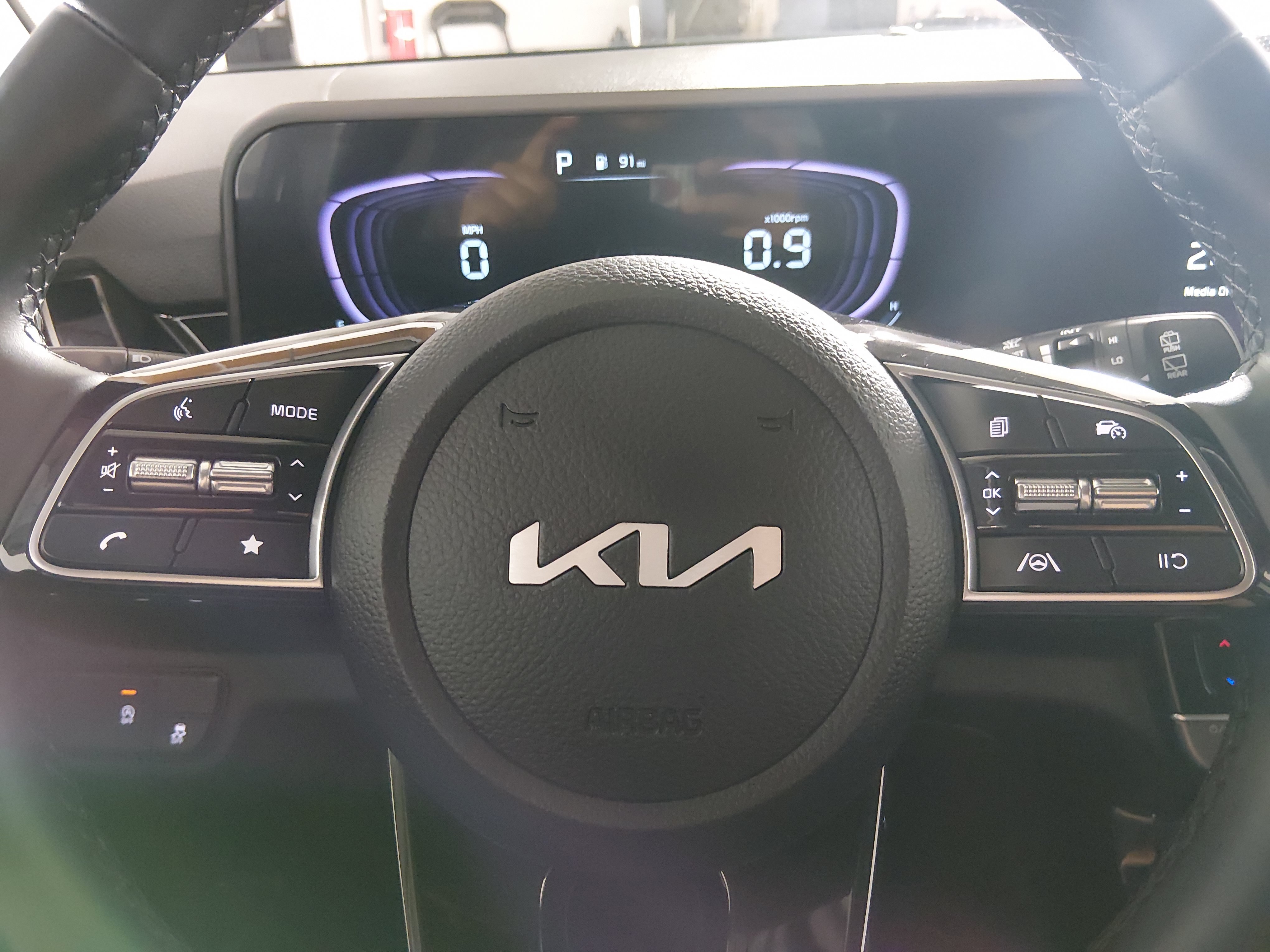 2025 Kia Seltos S - Photo 12