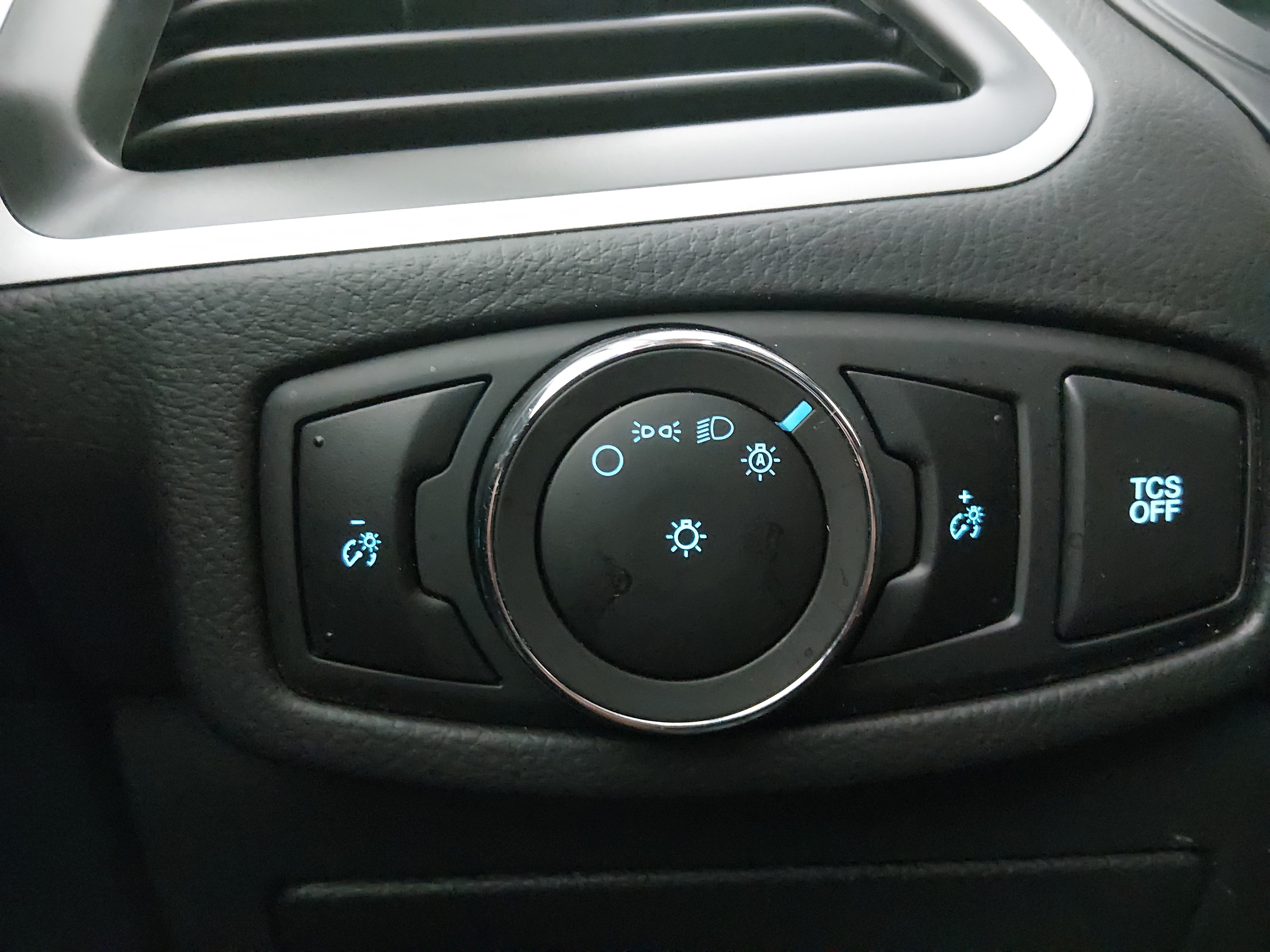 2024 Ford Edge SEL - Photo 13
