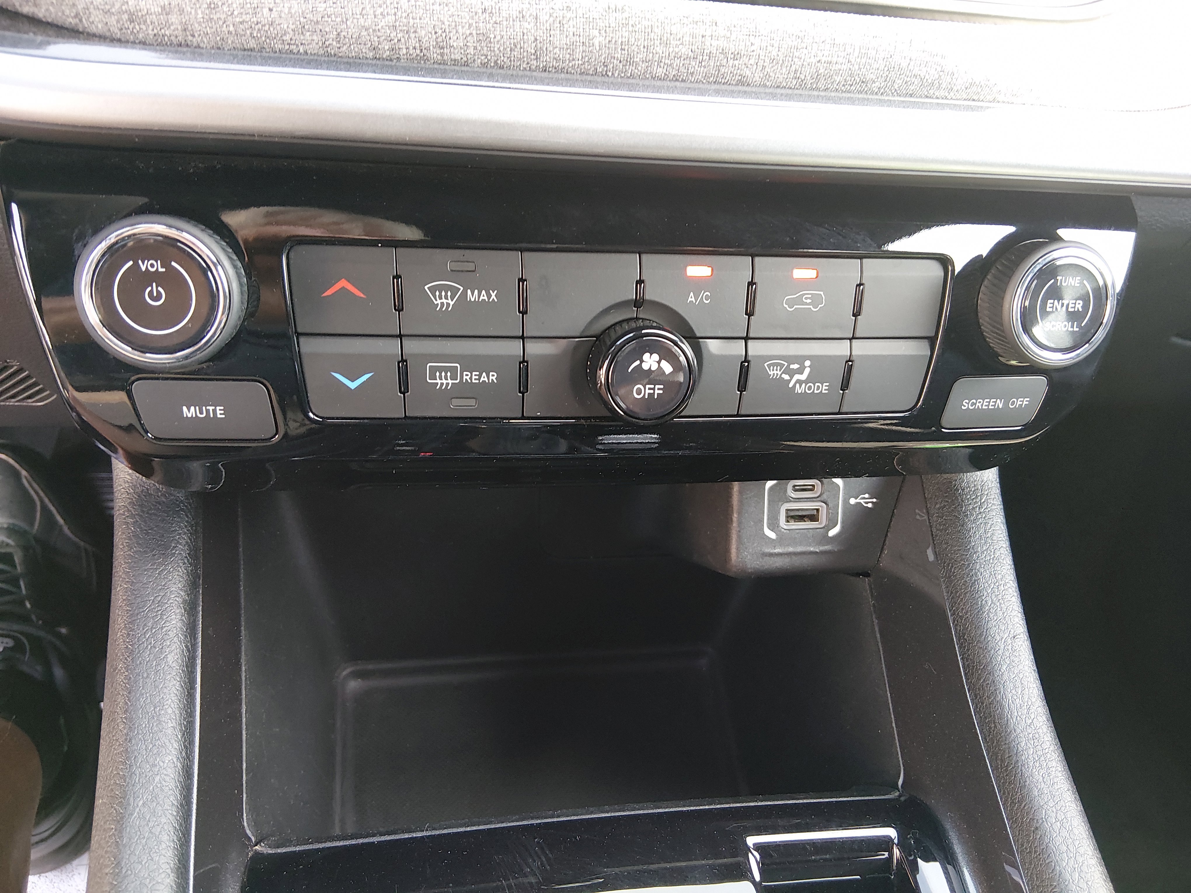 2024 Jeep Compass Latitude - Photo 17